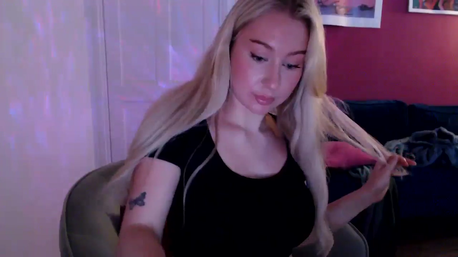 Gallery image thumbnail from PetiteAvax's myfreecams stream on, 09/07/2024, 19:10 image 14 of 20