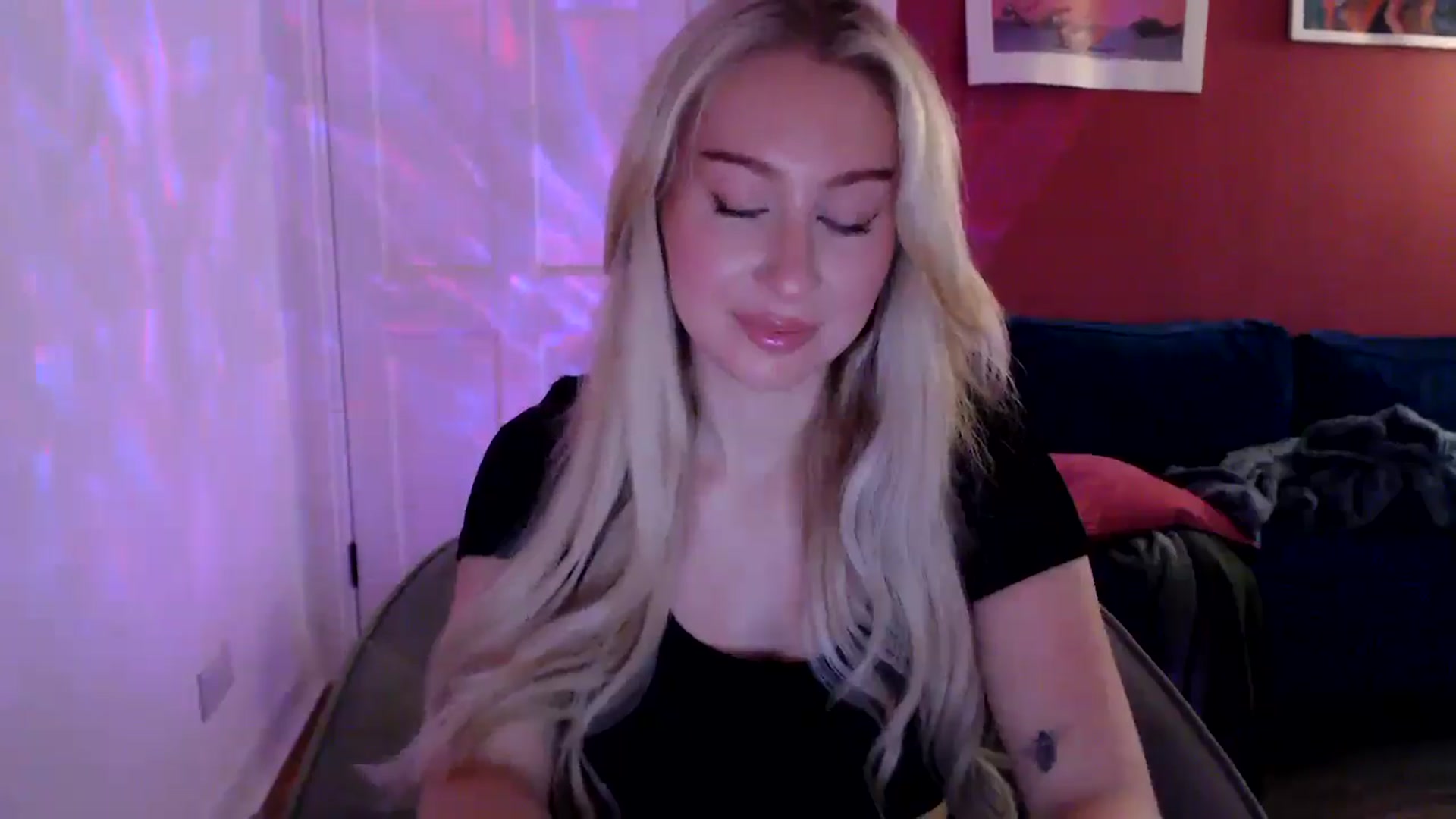 Gallery image thumbnail from PetiteAvax's myfreecams stream on, 09/07/2024, 19:10 image 7 of 20