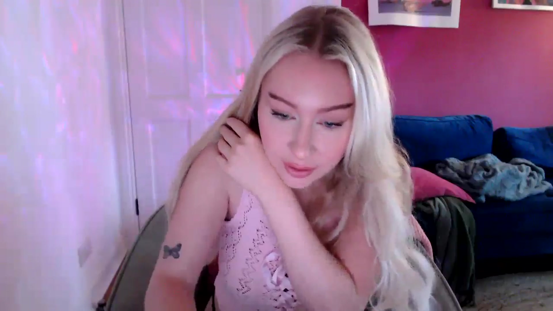 Gallery image thumbnail from PetiteAvax's myfreecams stream on, 09/08/2024, 09:33 image 9 of 20