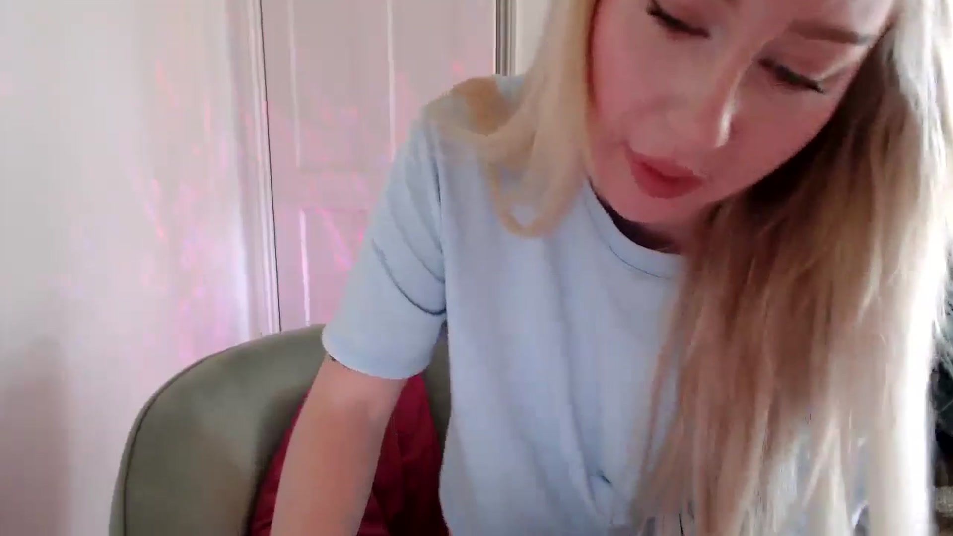 Gallery image thumbnail from PetiteAvax's myfreecams stream on, 09/09/2024, 11:36 image 6 of 20