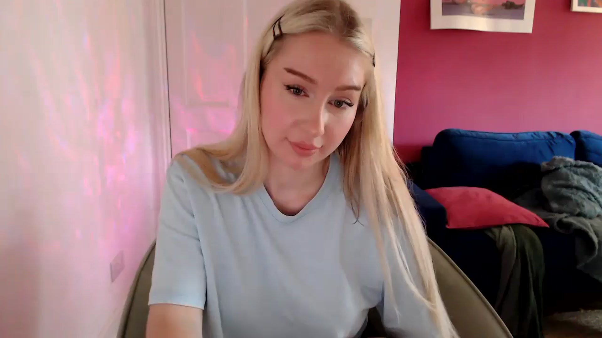 Gallery image thumbnail from PetiteAvax's myfreecams stream on, 09/09/2024, 13:16 image 7 of 20