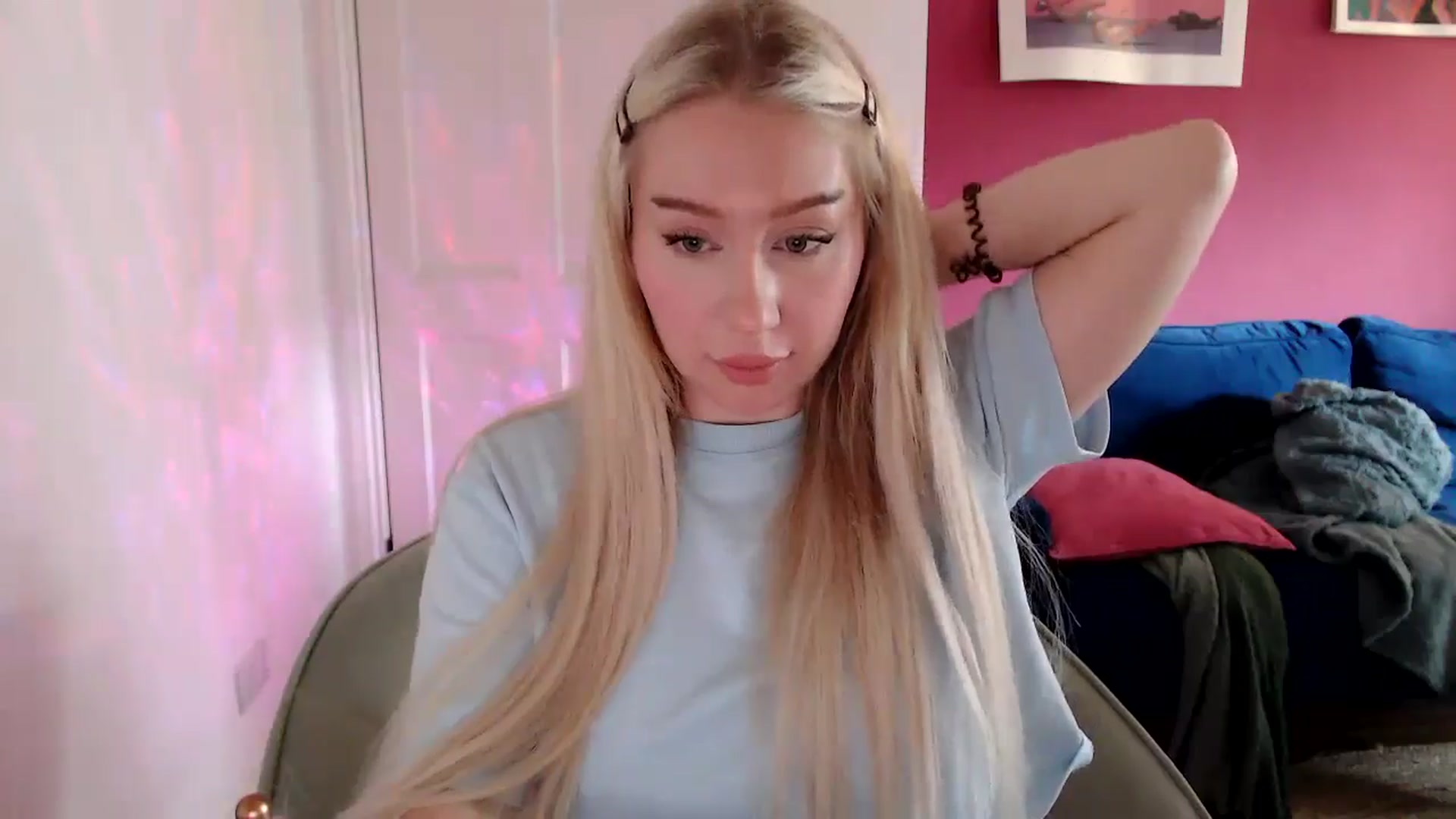 Gallery image thumbnail from PetiteAvax's myfreecams stream on, 09/09/2024, 13:16 image 10 of 20