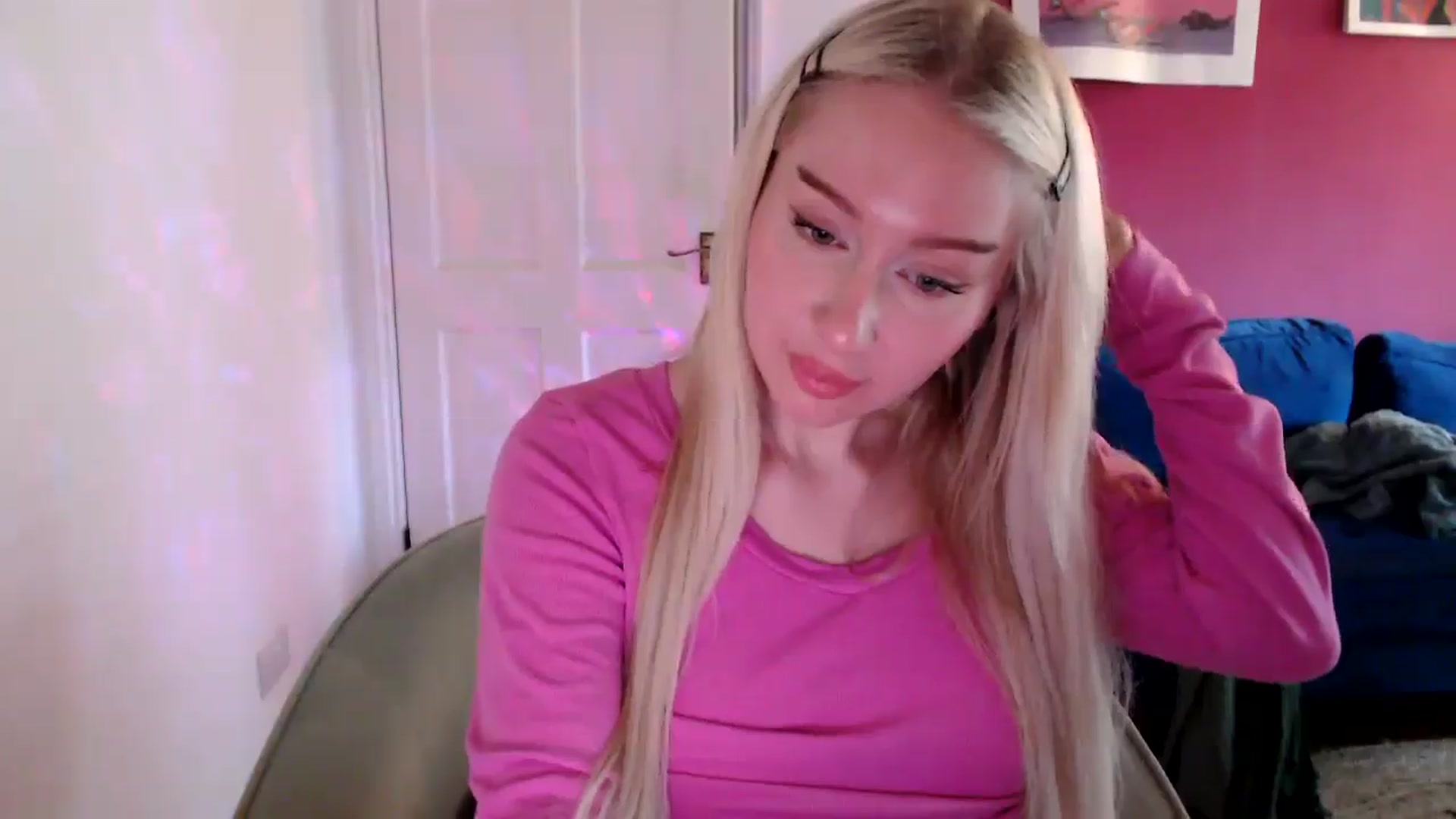 Gallery image thumbnail from PetiteAvax's myfreecams stream on, 09/09/2024, 15:55 image 12 of 20