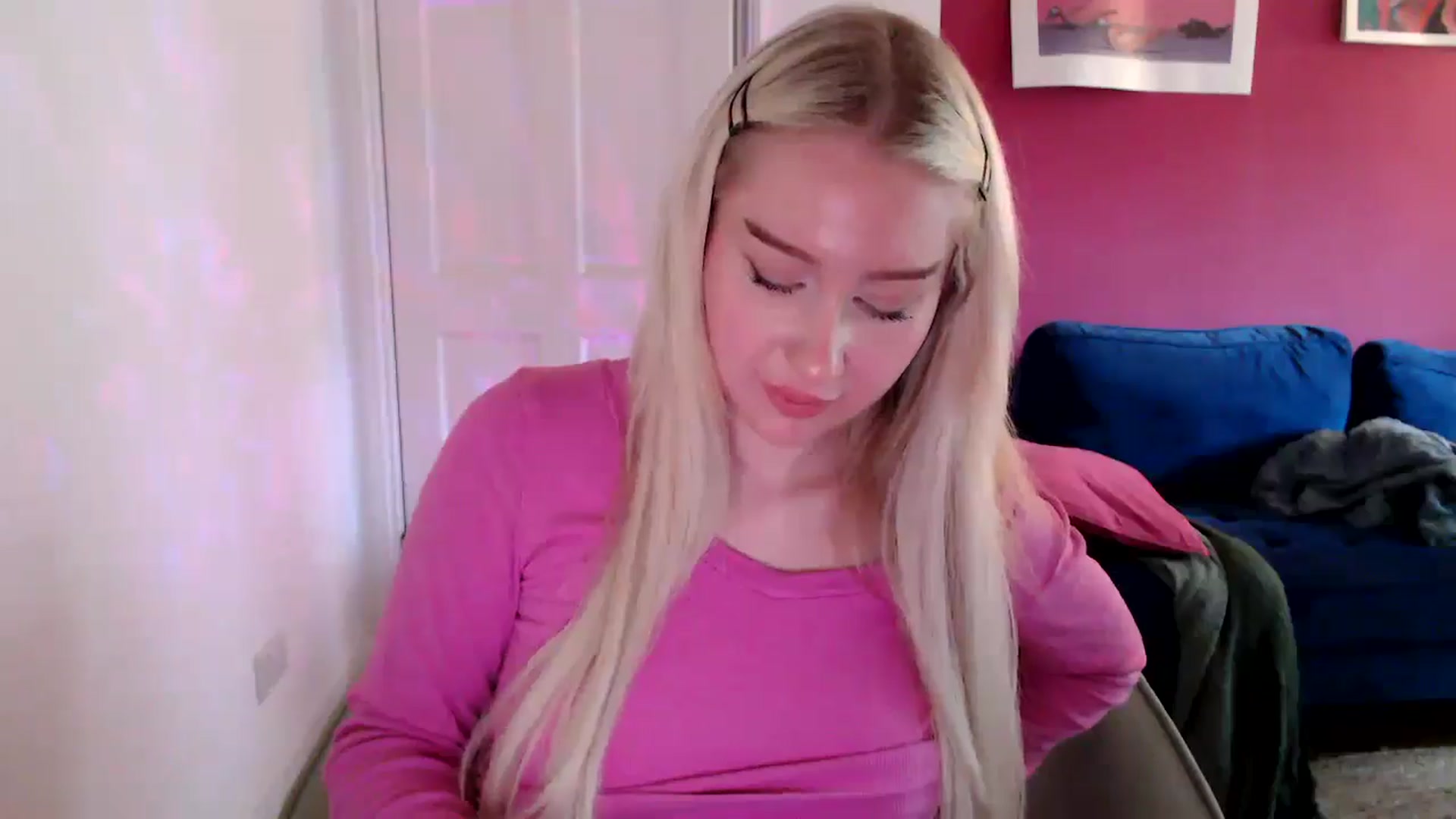 Gallery image thumbnail from PetiteAvax's myfreecams stream on, 09/09/2024, 15:55 image 14 of 20