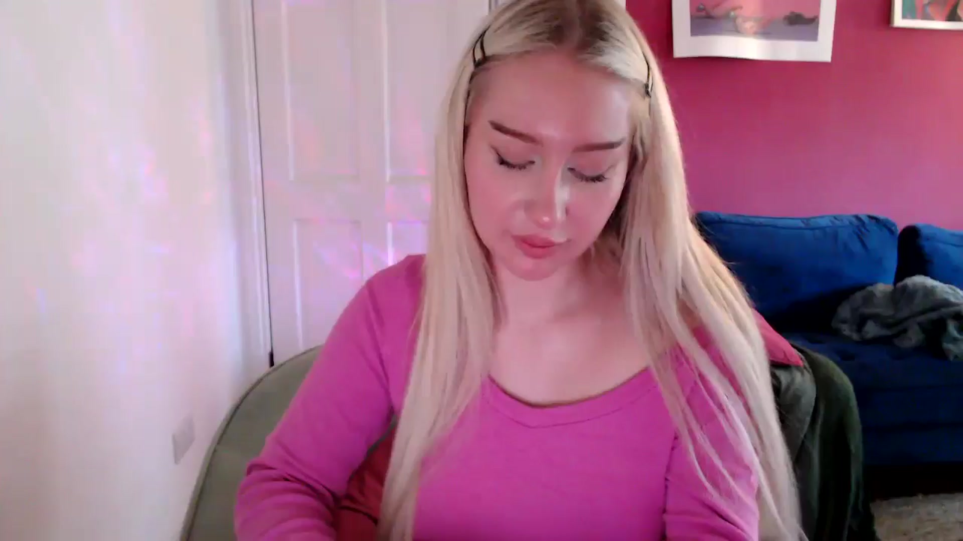 Gallery image thumbnail from PetiteAvax's myfreecams stream on, 09/09/2024, 15:55 image 18 of 20