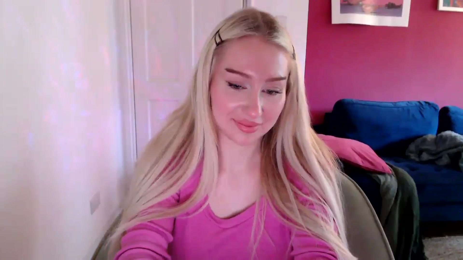 Gallery image thumbnail from PetiteAvax's myfreecams stream on, 09/09/2024, 16:50 image 8 of 20