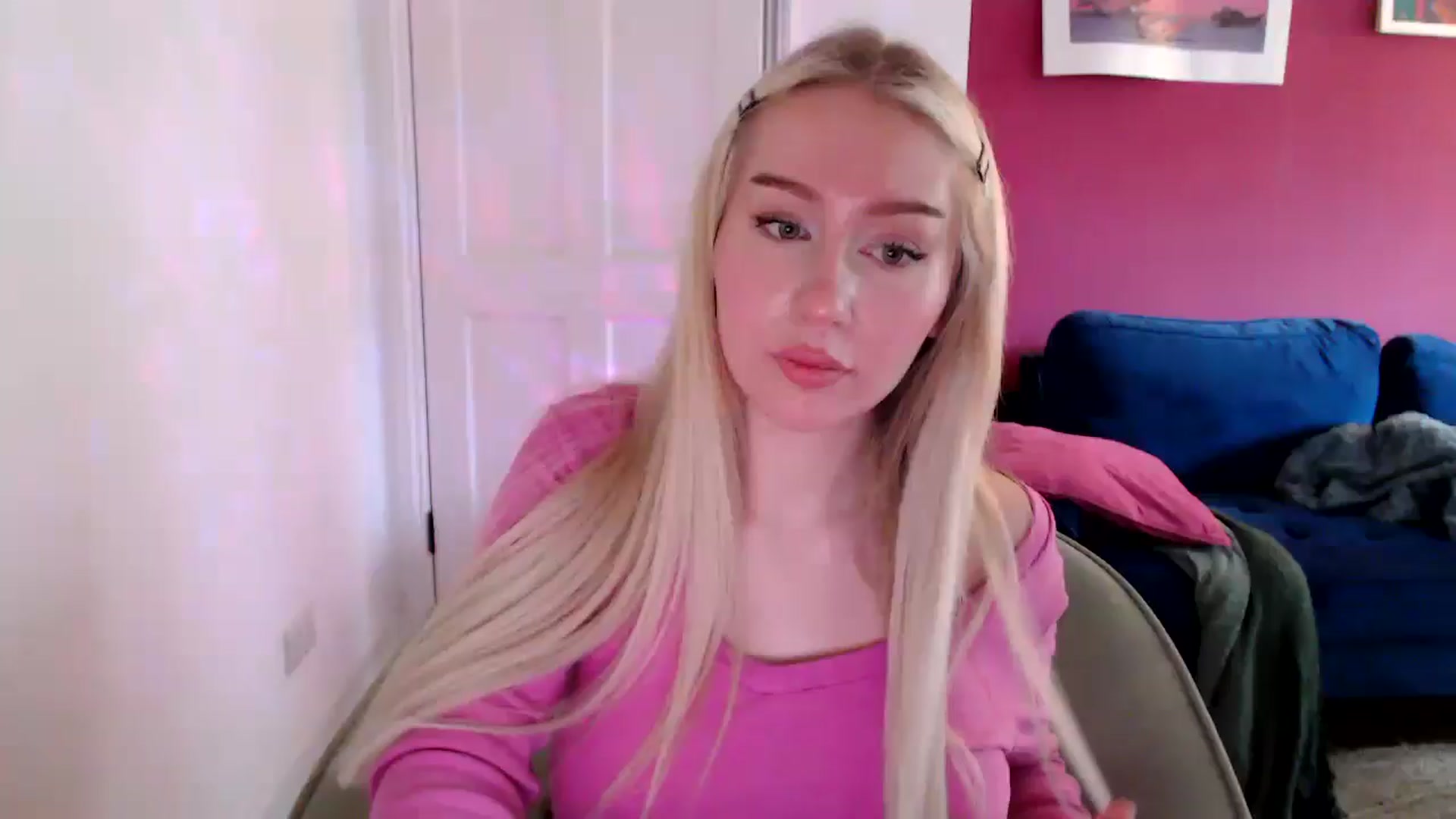 Gallery image thumbnail from PetiteAvax's myfreecams stream on, 09/09/2024, 16:50 image 9 of 20