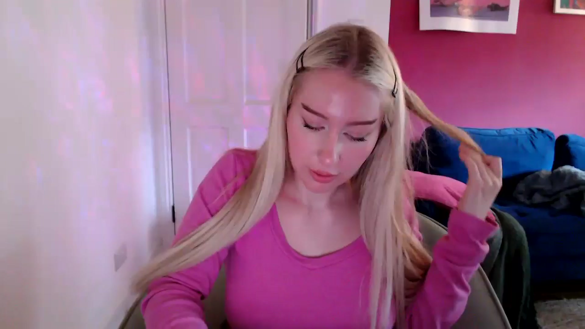 Gallery image thumbnail from PetiteAvax's myfreecams stream on, 09/09/2024, 16:50 image 15 of 20