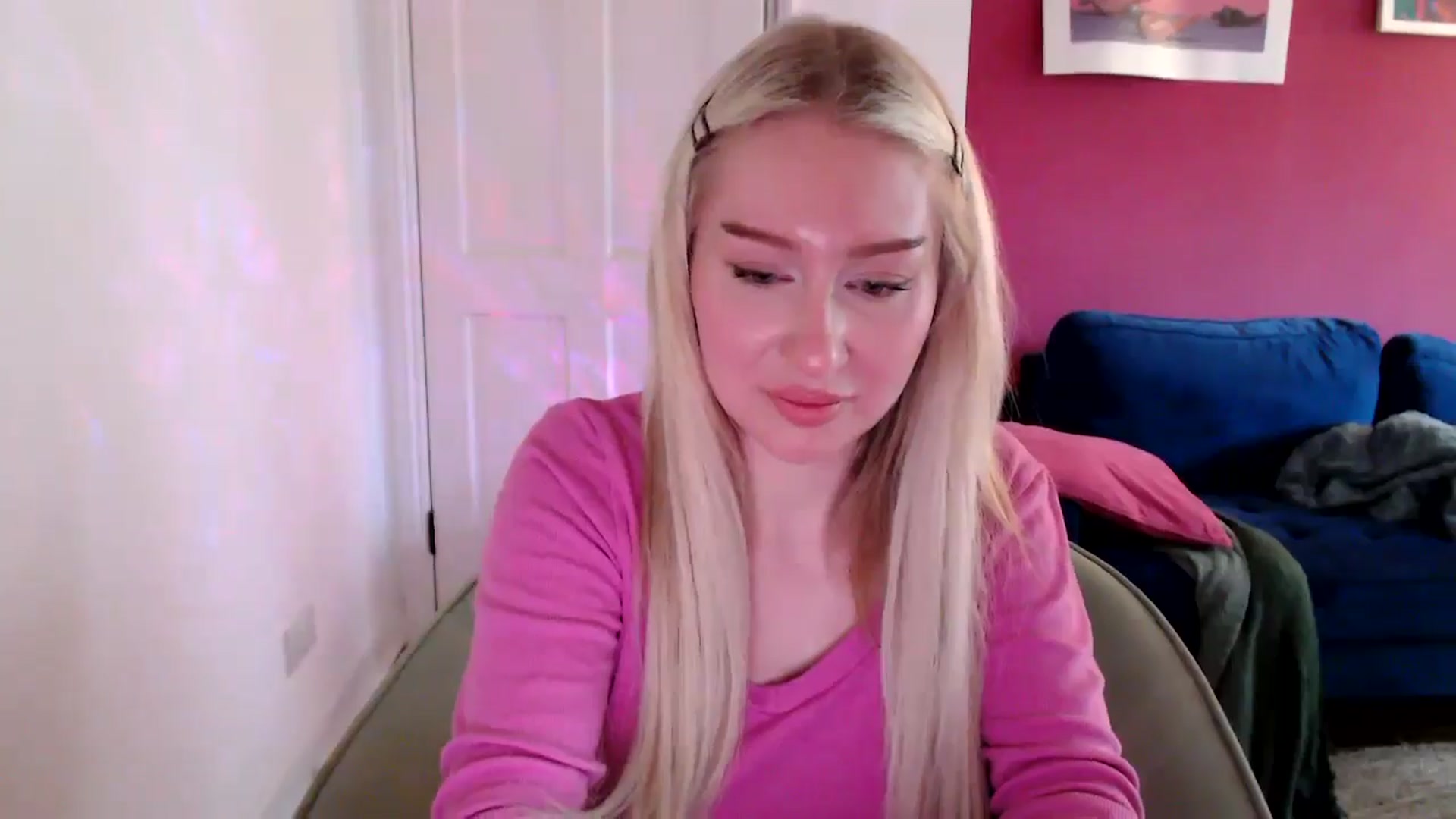 Gallery image thumbnail from PetiteAvax's myfreecams stream on, 09/09/2024, 16:50 image 11 of 20