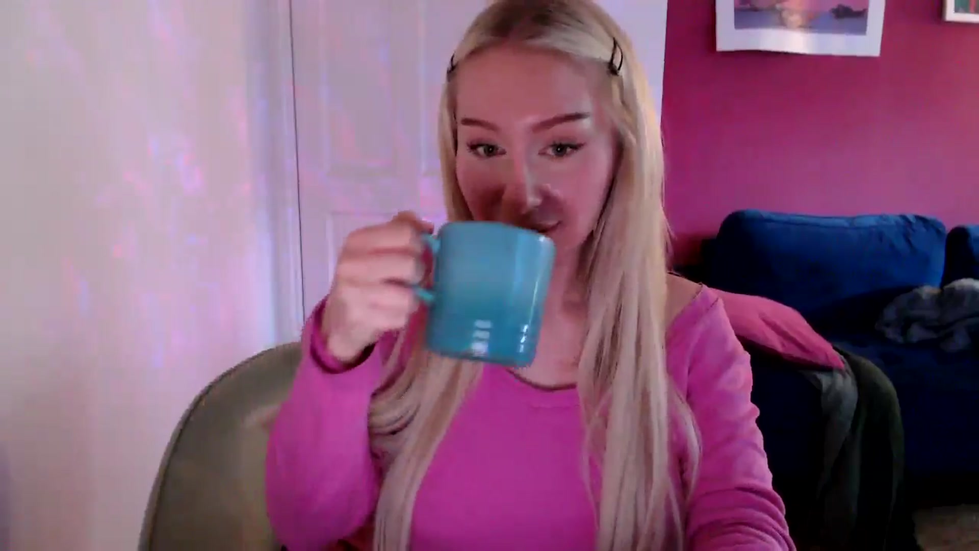 Gallery image thumbnail from PetiteAvax's myfreecams stream on, 09/09/2024, 16:50 image 19 of 20