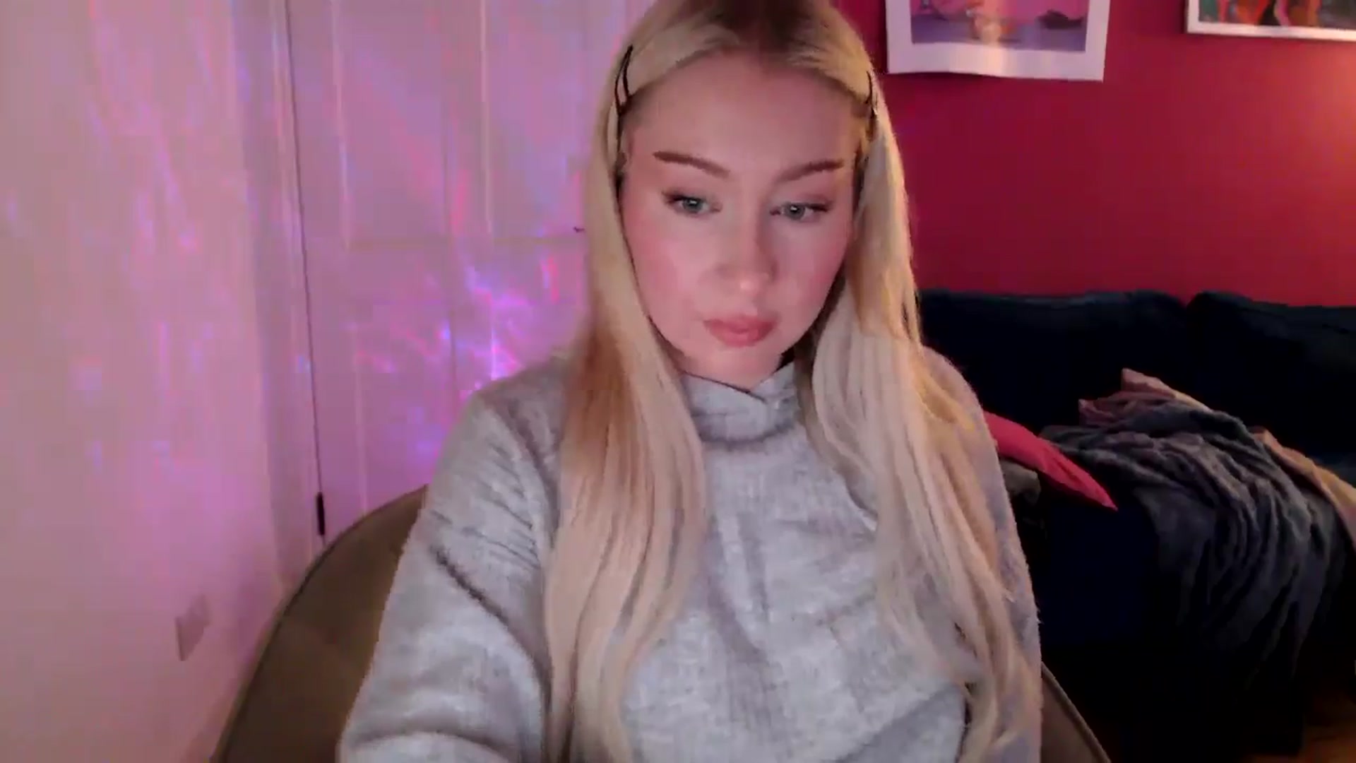 Gallery image thumbnail from PetiteAvax's myfreecams stream on, 09/10/2024, 18:46 image 18 of 20