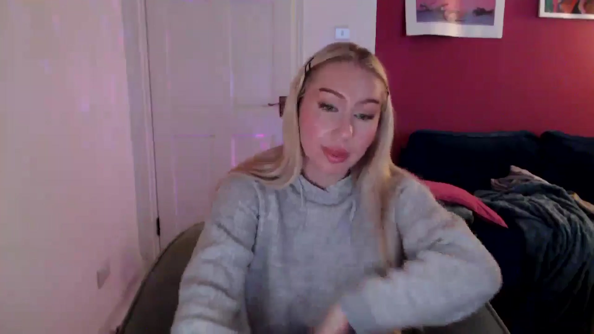 Gallery image thumbnail from PetiteAvax's myfreecams stream on, 09/10/2024, 19:11 image 2 of 20