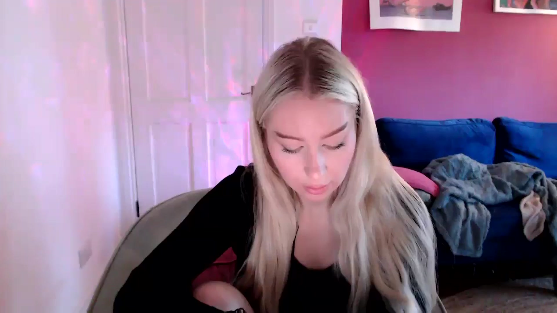 Gallery image thumbnail from PetiteAvax's myfreecams stream on, 09/11/2024, 09:25 image 18 of 20