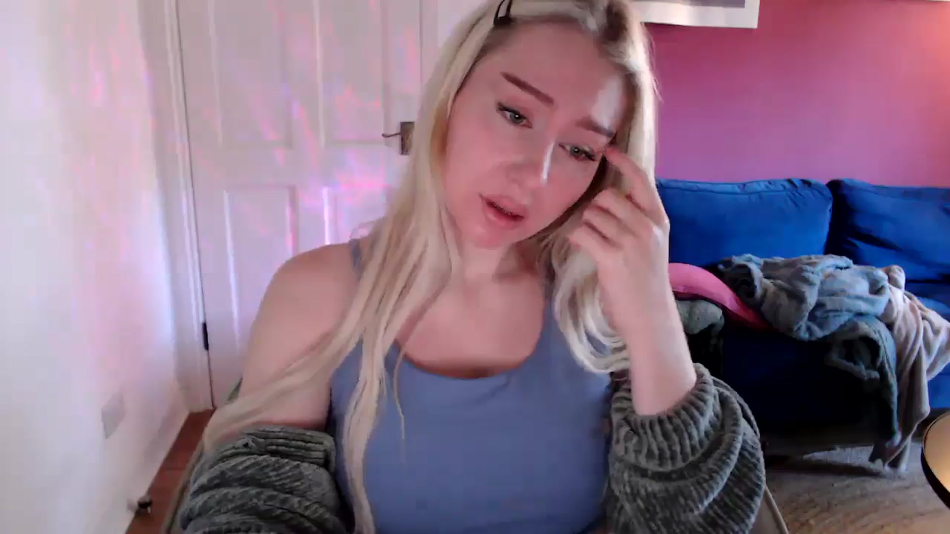 Gallery image thumbnail from PetiteAvax's myfreecams stream on, 09/12/2024, 08:43 image 12 of 20