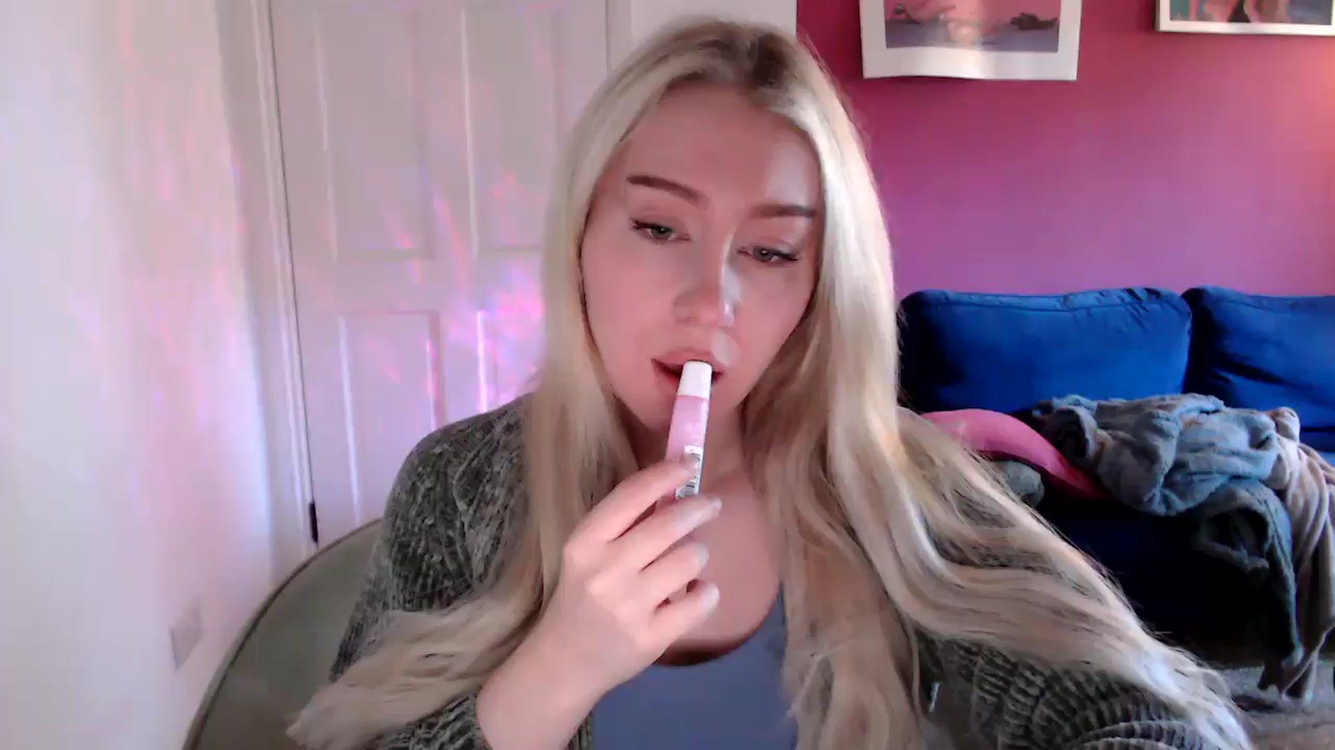 Gallery image thumbnail from PetiteAvax's myfreecams stream on, 09/12/2024, 08:43 image 5 of 20