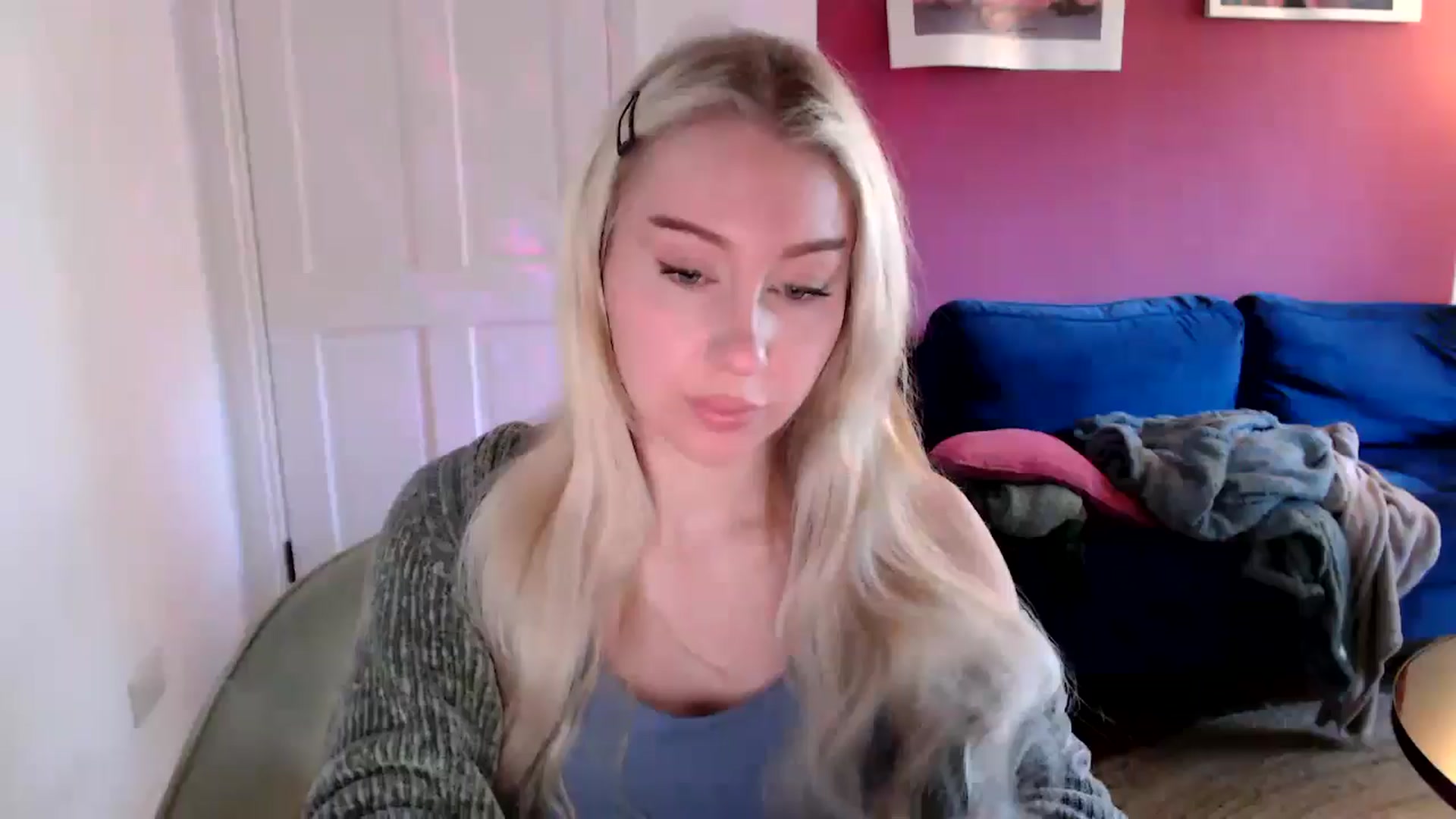 Gallery image thumbnail from PetiteAvax's myfreecams stream on, 09/12/2024, 09:27 image 1 of 20