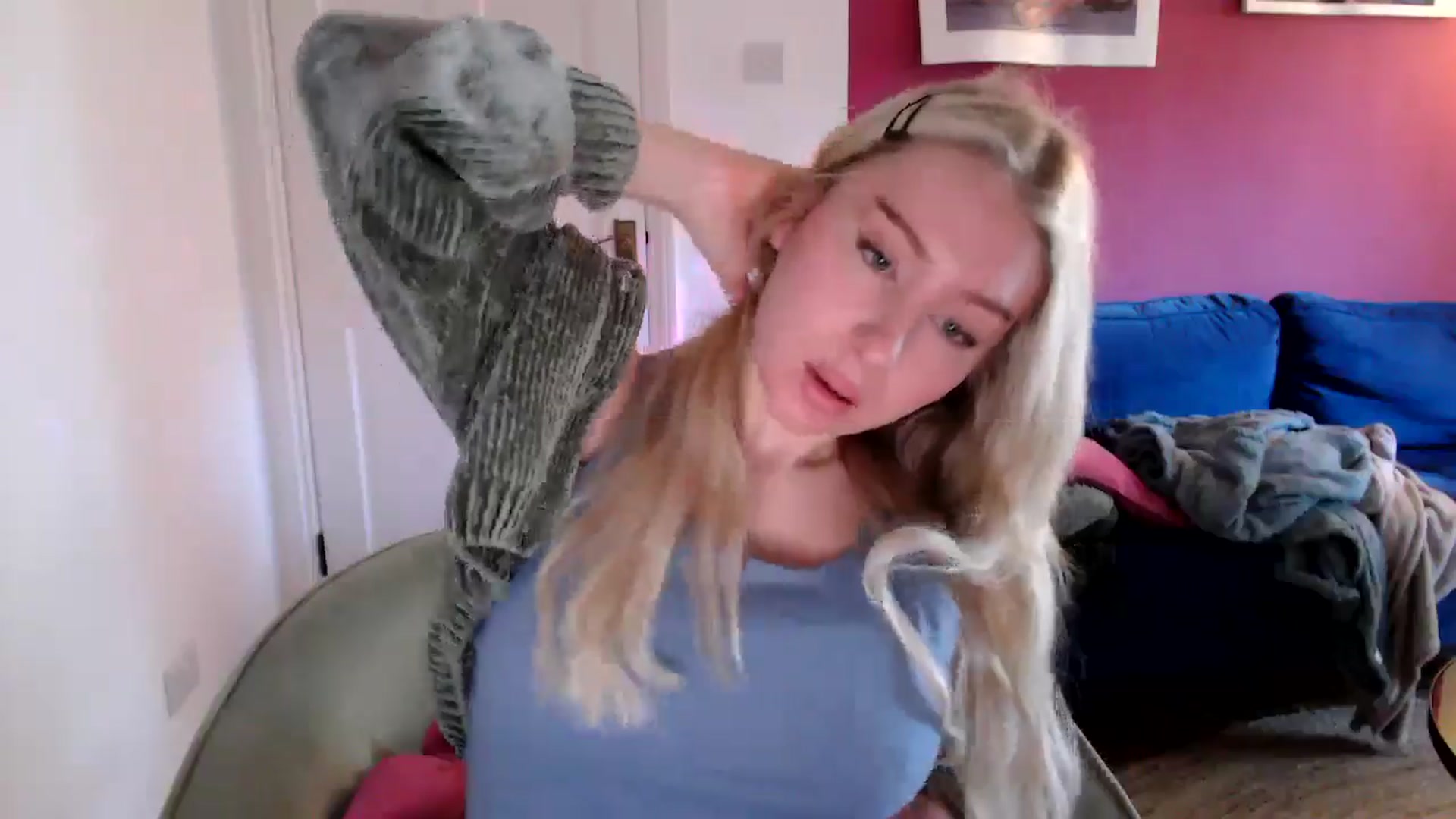 Gallery image thumbnail from PetiteAvax's myfreecams stream on, 09/12/2024, 09:27 image 9 of 20