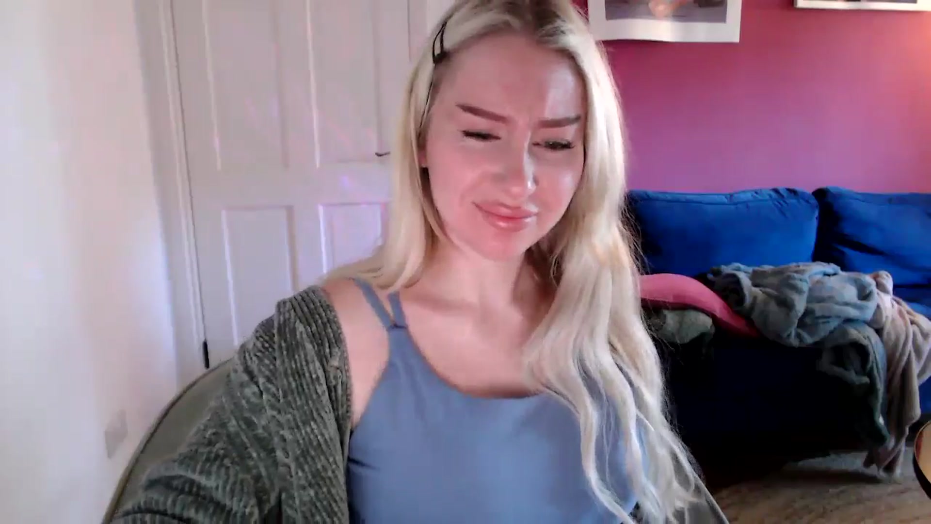 Gallery image thumbnail from PetiteAvax's myfreecams stream on, 09/12/2024, 09:27 image 11 of 20