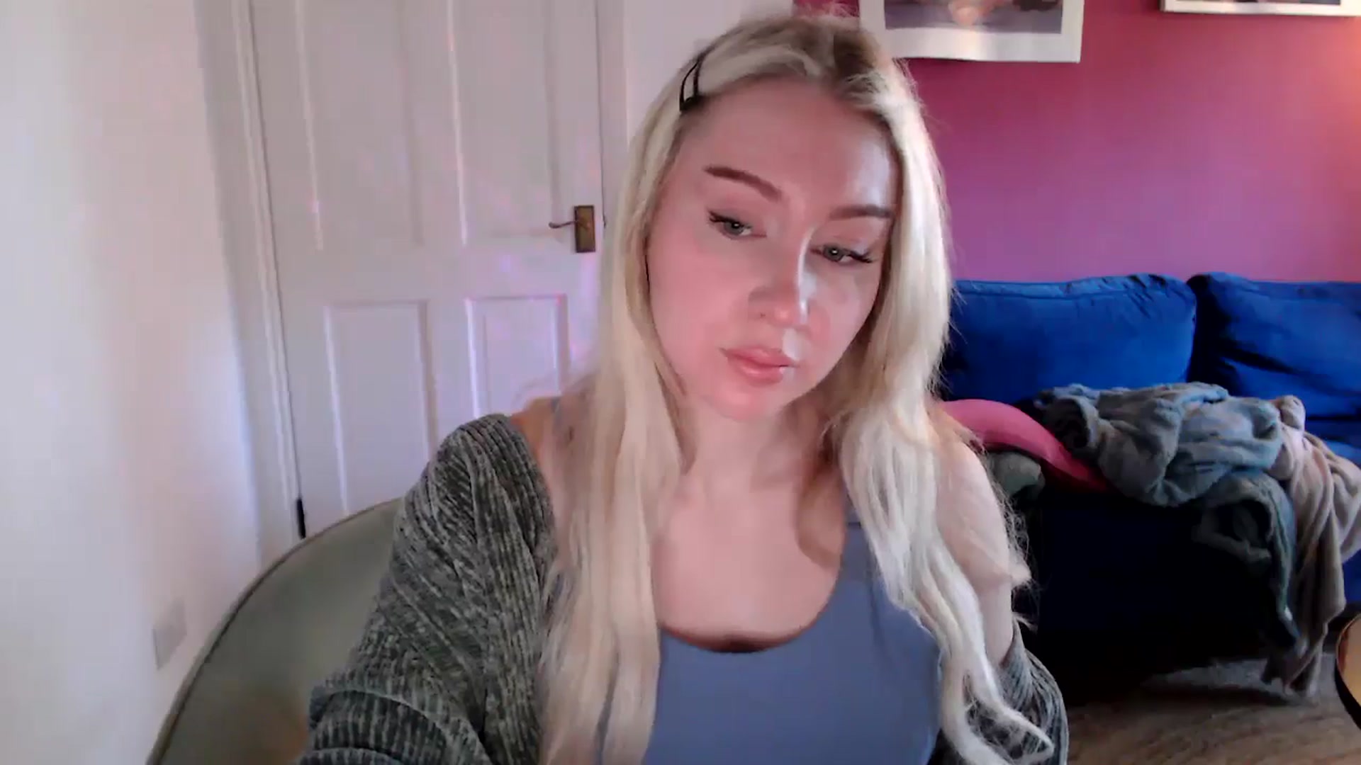 Gallery image thumbnail from PetiteAvax's myfreecams stream on, 09/12/2024, 09:27 image 7 of 20