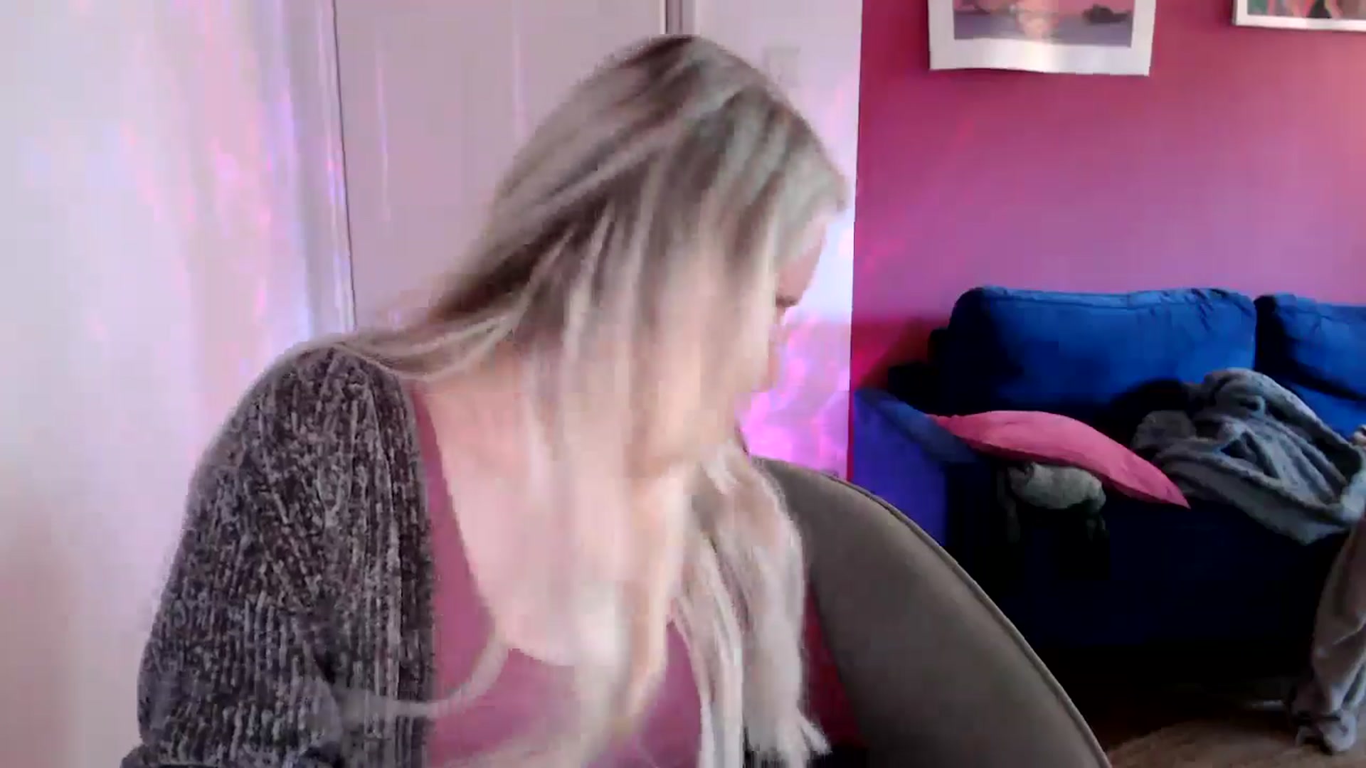 Gallery image thumbnail from PetiteAvax's myfreecams stream on, 09/13/2024, 09:06 image 6 of 20
