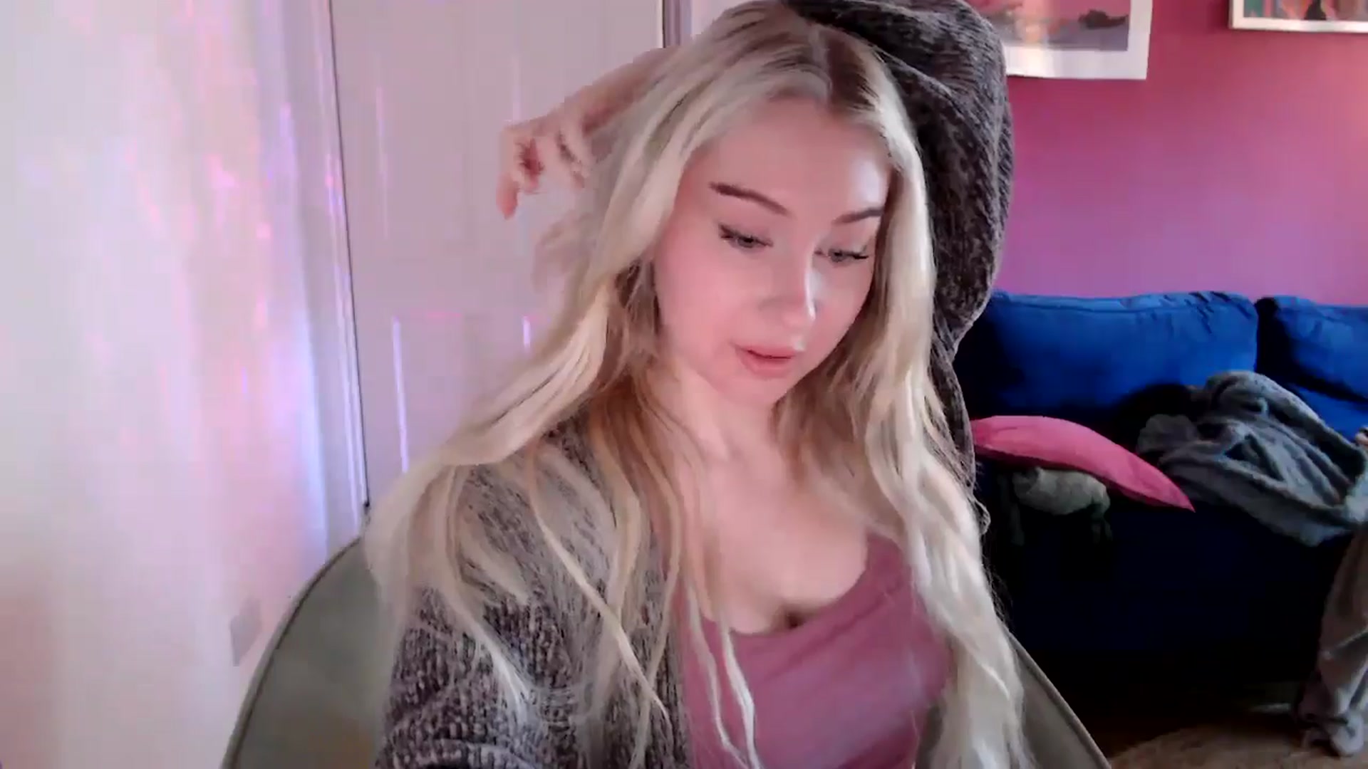 Gallery image thumbnail from PetiteAvax's myfreecams stream on, 09/13/2024, 09:06 image 9 of 20