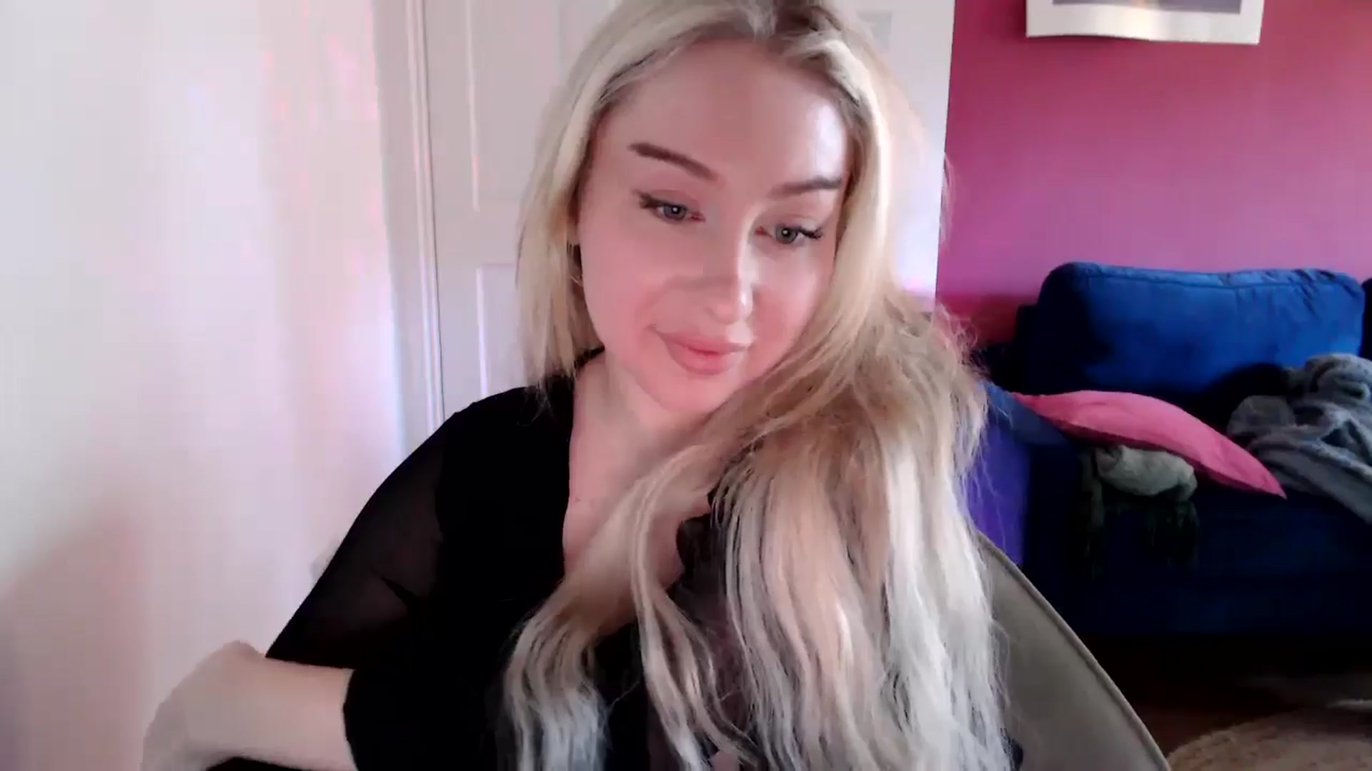 Gallery image thumbnail from PetiteAvax's myfreecams stream on, 09/13/2024, 10:14 image 13 of 20
