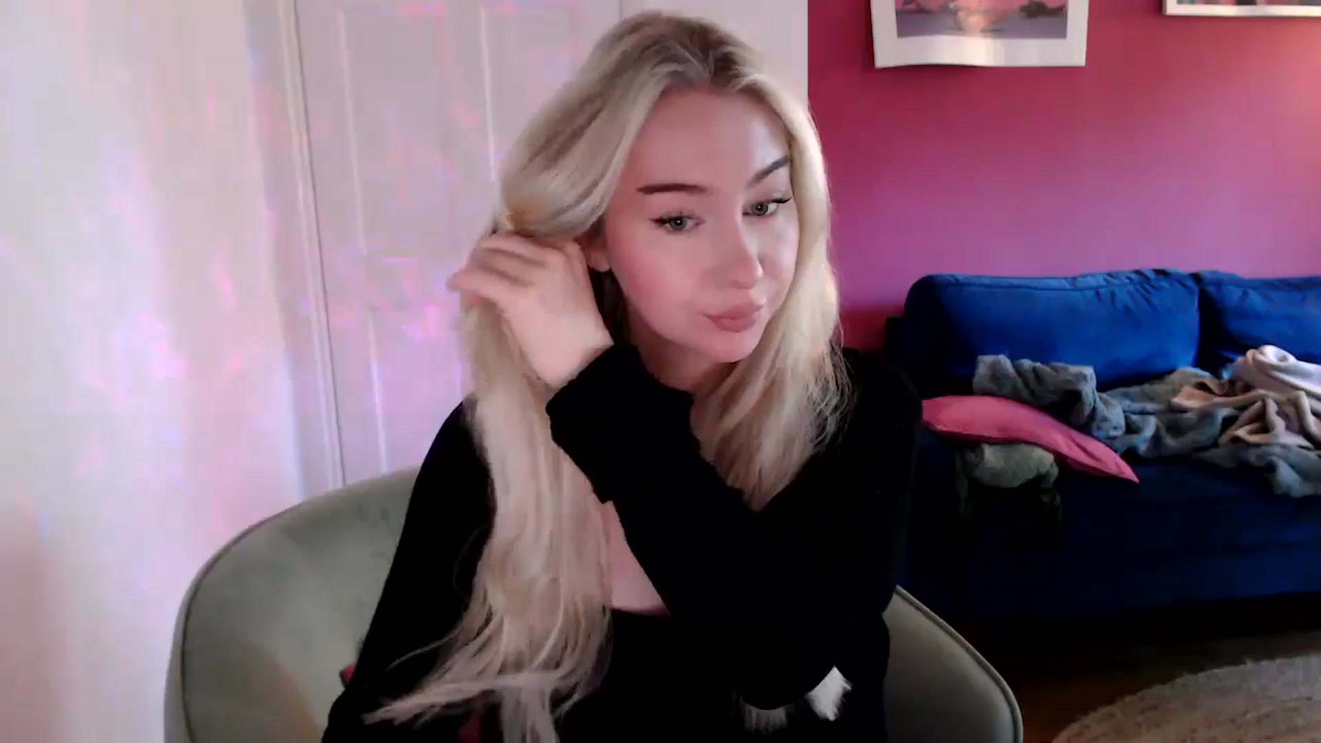 Gallery image thumbnail from PetiteAvax's myfreecams stream on, 09/14/2024, 08:59 image 8 of 20