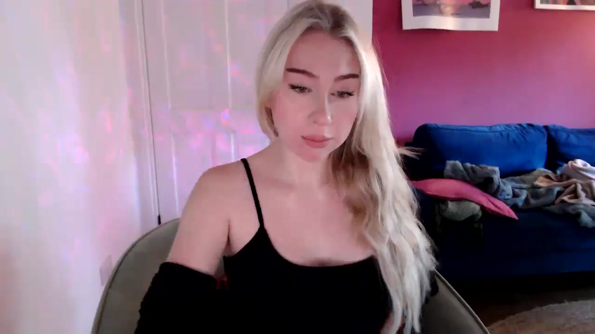 Gallery image thumbnail from PetiteAvax's myfreecams stream on, 09/14/2024, 08:59 image 4 of 20