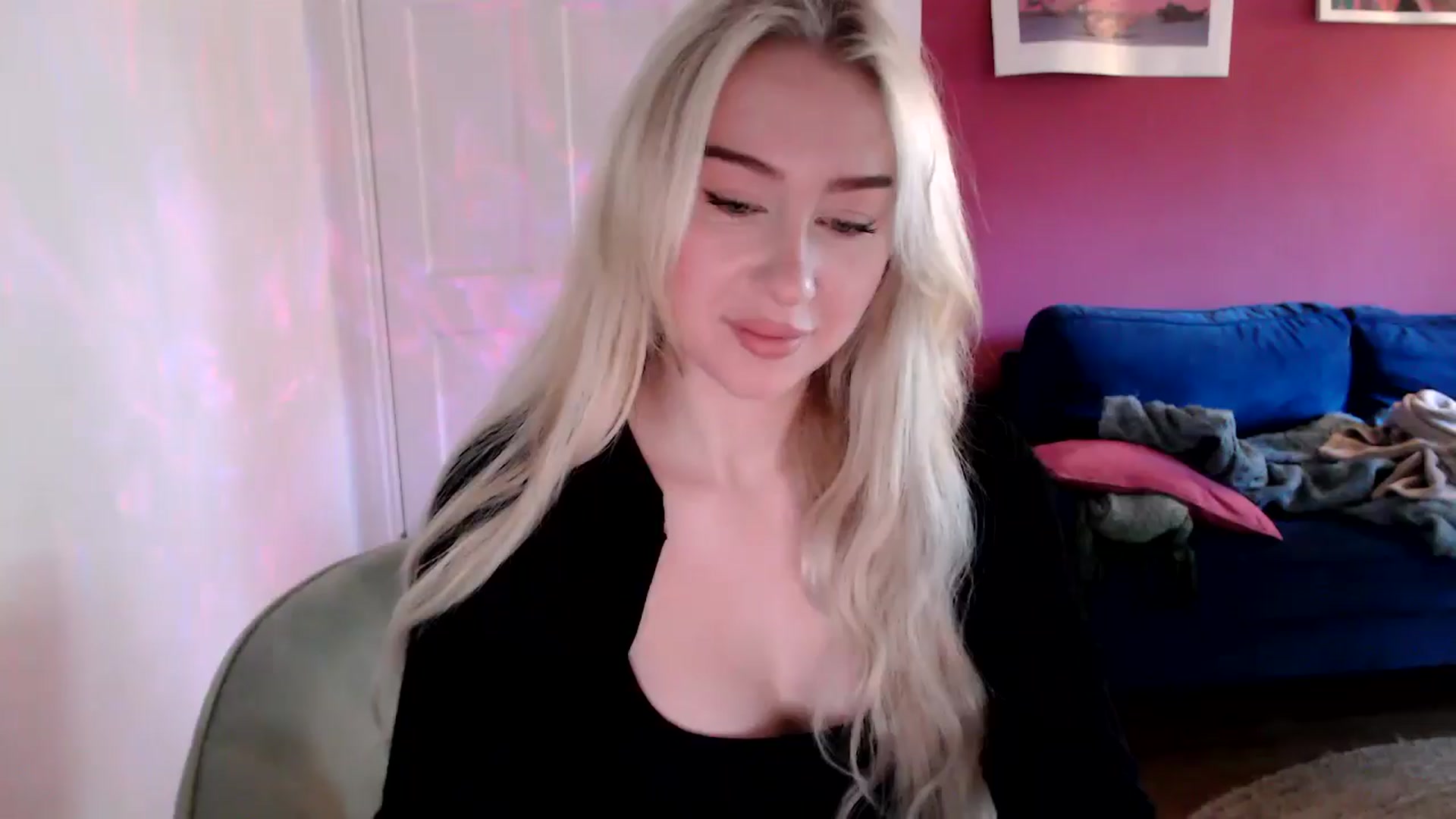Gallery image thumbnail from PetiteAvax's myfreecams stream on, 09/14/2024, 08:59 image 9 of 20