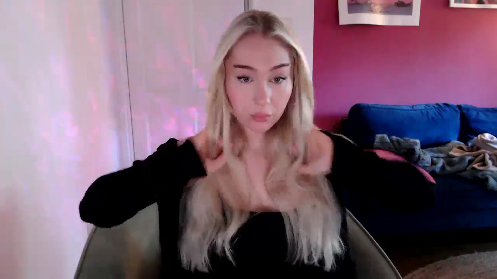 Gallery image thumbnail from PetiteAvax's myfreecams stream on, 09/14/2024, 08:59 image 3 of 20