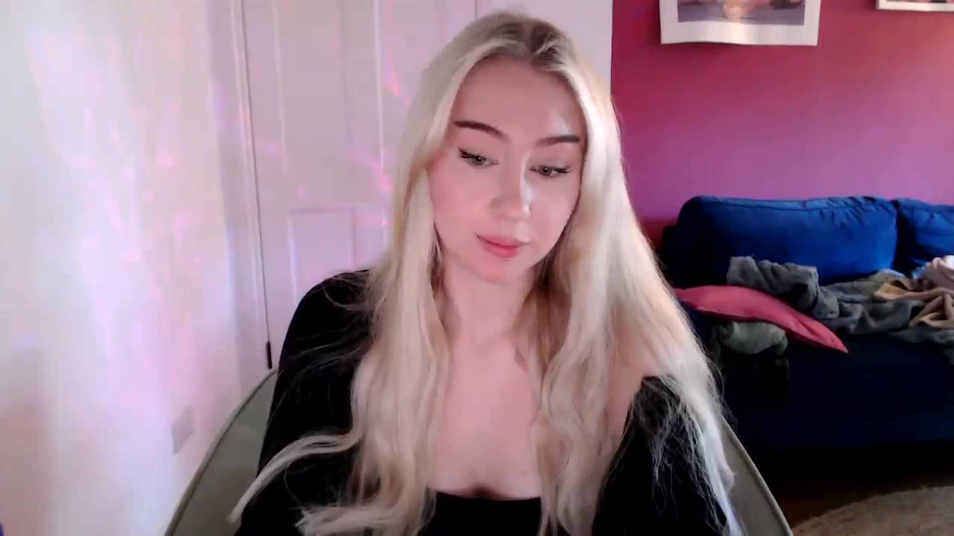 Gallery image thumbnail from PetiteAvax's myfreecams stream on, 09/14/2024, 09:37 image 8 of 20
