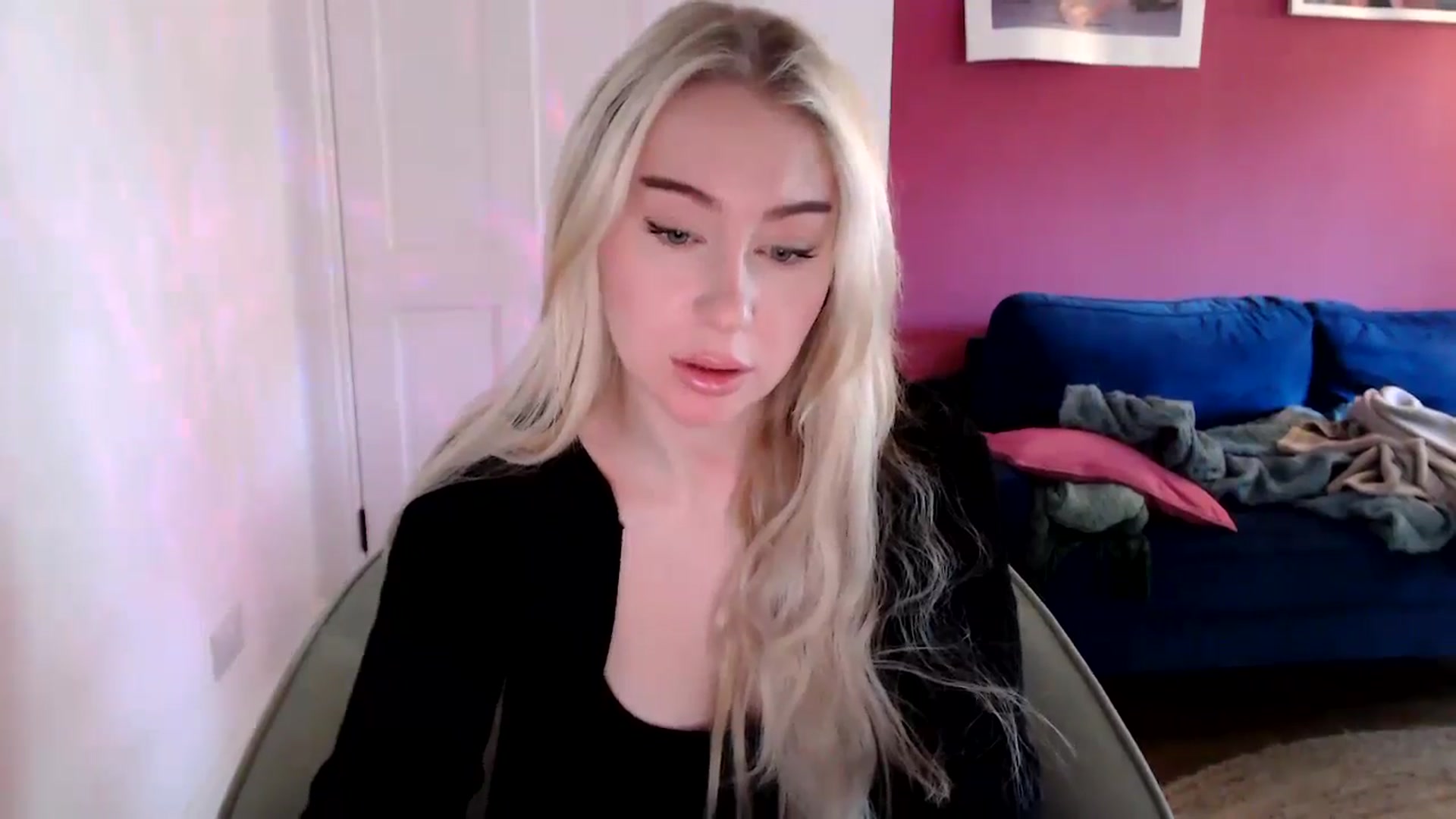 Gallery image thumbnail from PetiteAvax's myfreecams stream on, 09/14/2024, 09:37 image 20 of 20