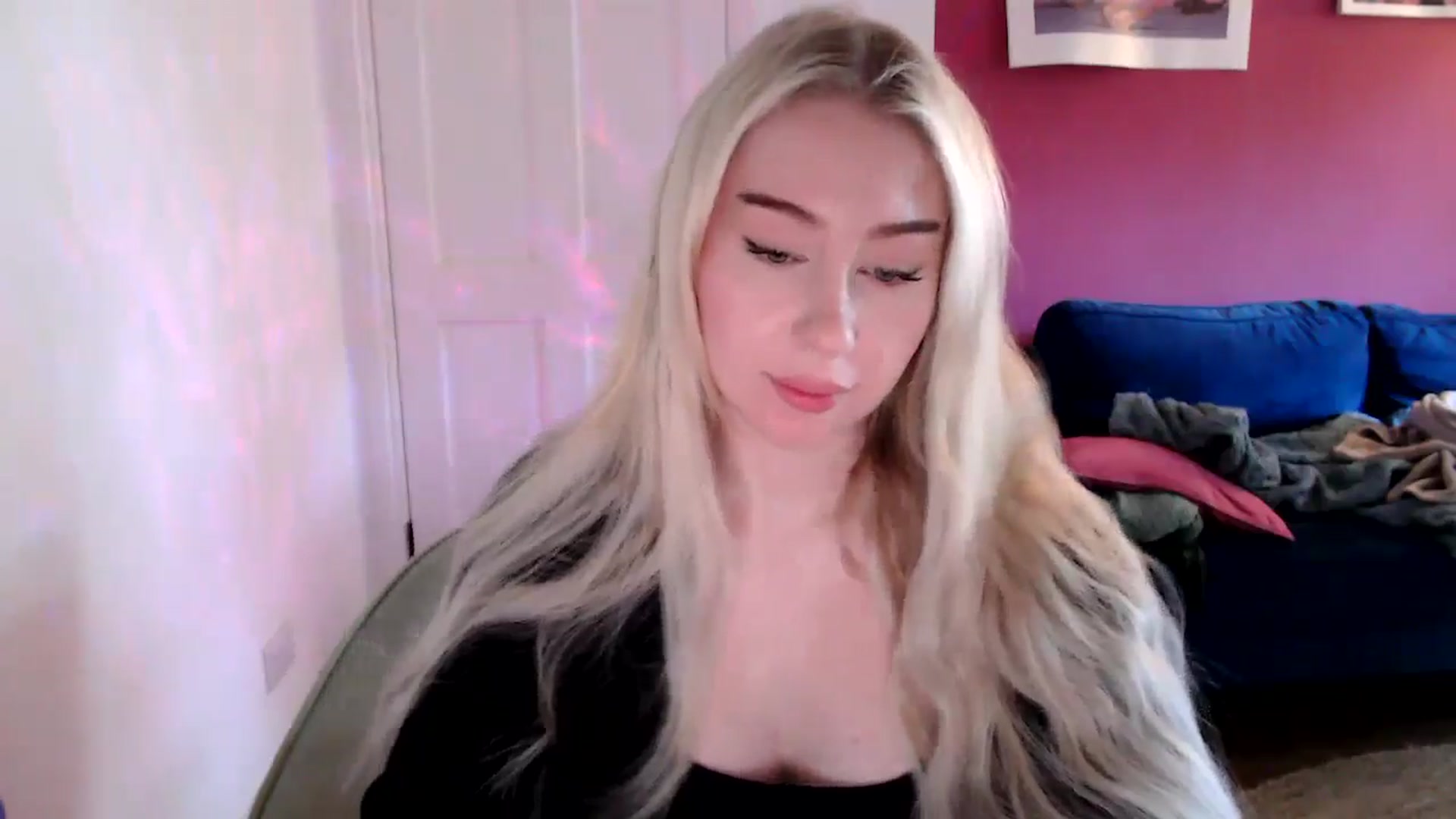 Gallery image thumbnail from PetiteAvax's myfreecams stream on, 09/14/2024, 09:37 image 7 of 20