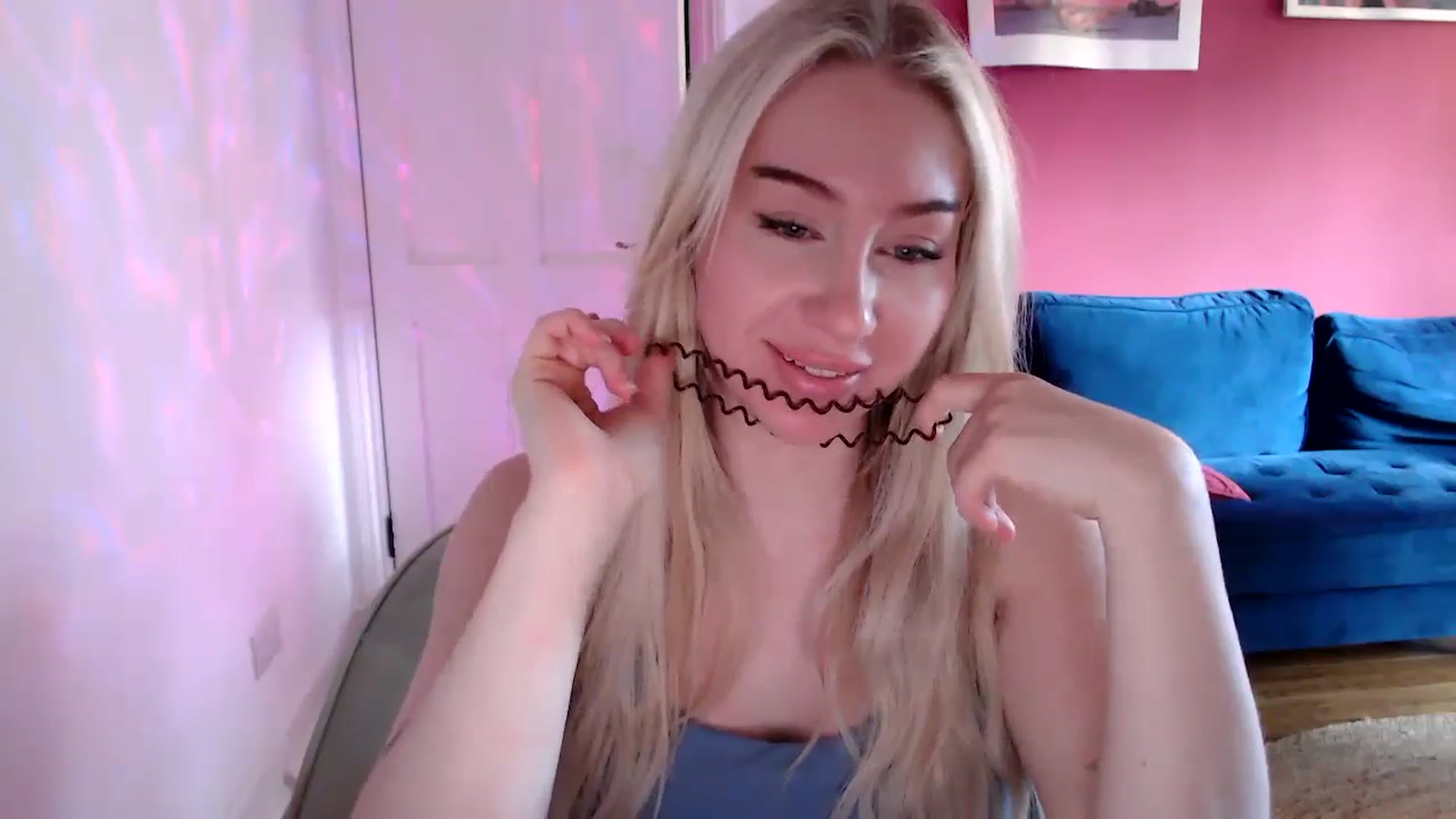 Gallery image thumbnail from PetiteAvax's myfreecams stream on, 09/14/2024, 16:02 image 11 of 20
