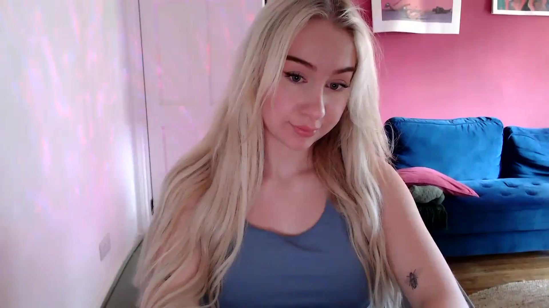 Gallery image thumbnail from PetiteAvax's myfreecams stream on, 09/14/2024, 16:02 image 5 of 20