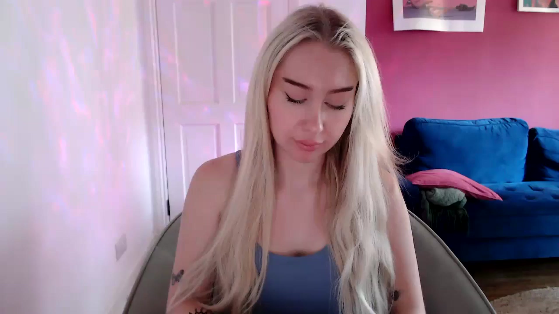 Gallery image thumbnail from PetiteAvax's myfreecams stream on, 09/14/2024, 17:05 image 5 of 20
