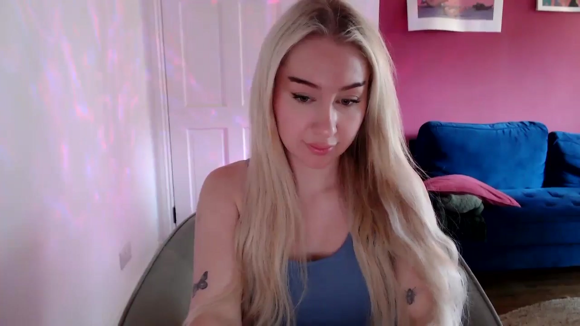 Gallery image thumbnail from PetiteAvax's myfreecams stream on, 09/14/2024, 17:05 image 2 of 20