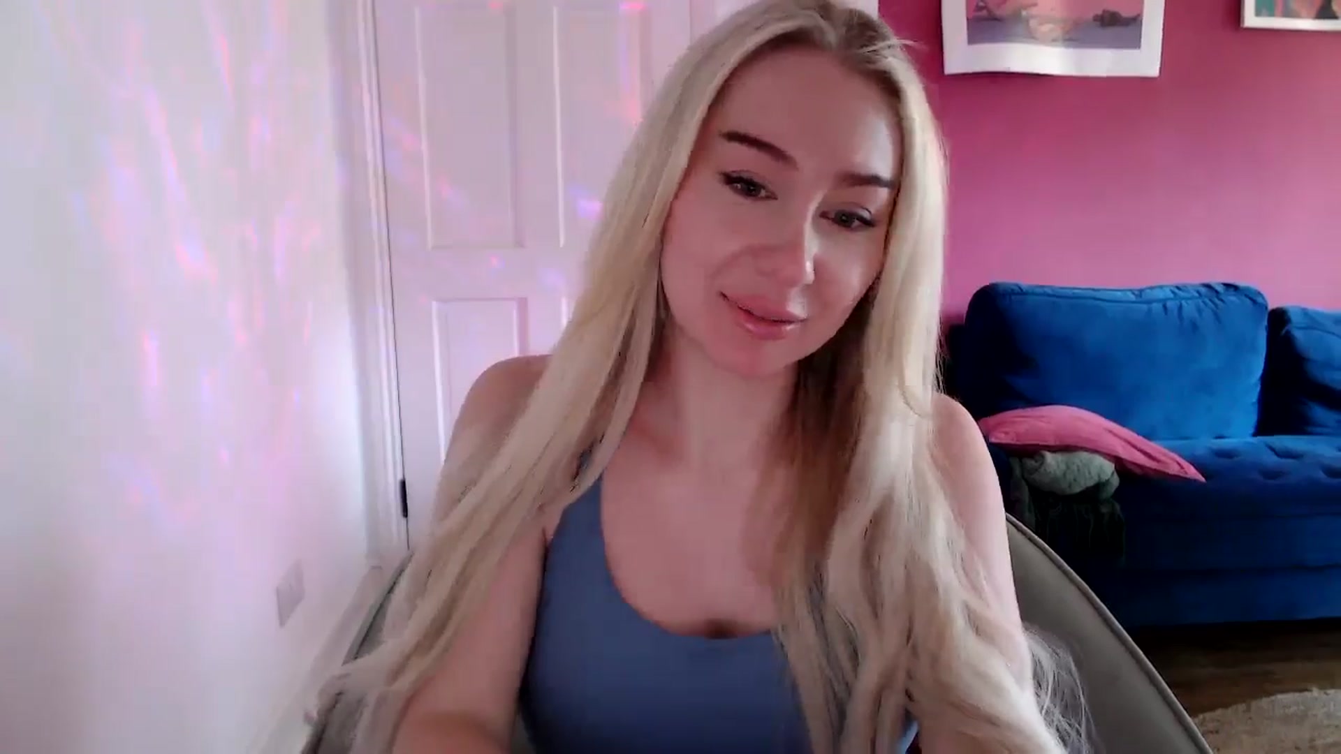 Gallery image thumbnail from PetiteAvax's myfreecams stream on, 09/14/2024, 17:05 image 4 of 20