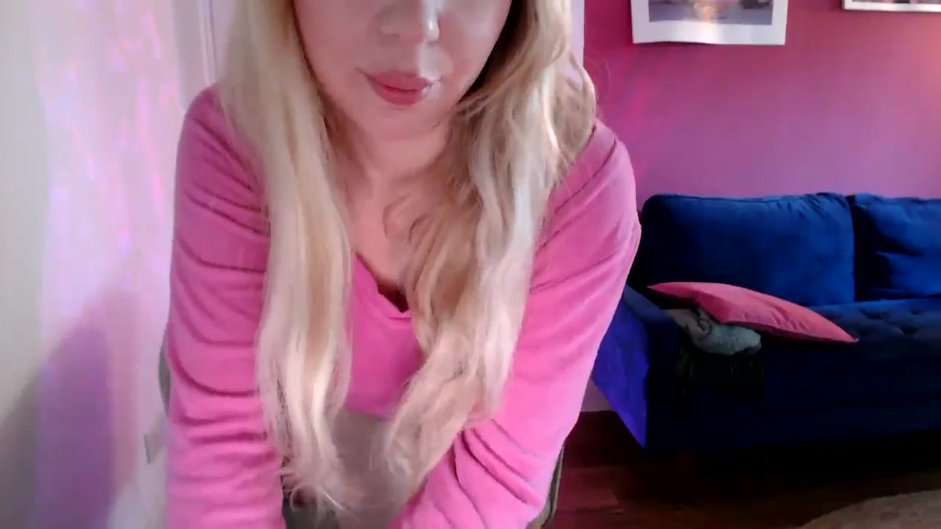 Gallery image thumbnail from PetiteAvax's myfreecams stream on, 09/17/2024, 08:23 image 2 of 20