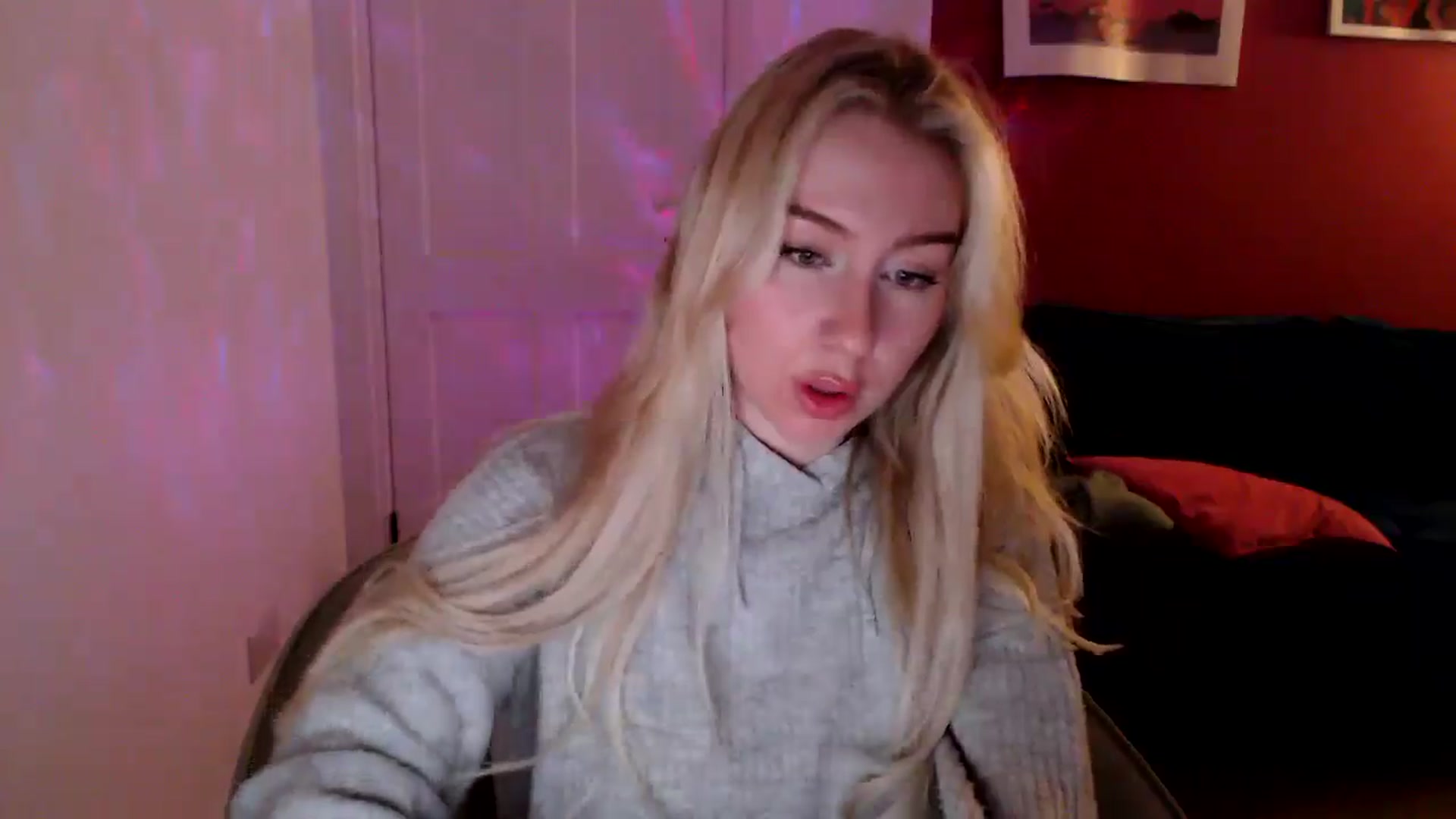 Gallery image thumbnail from PetiteAvax's myfreecams stream on, 09/17/2024, 19:47 image 18 of 20