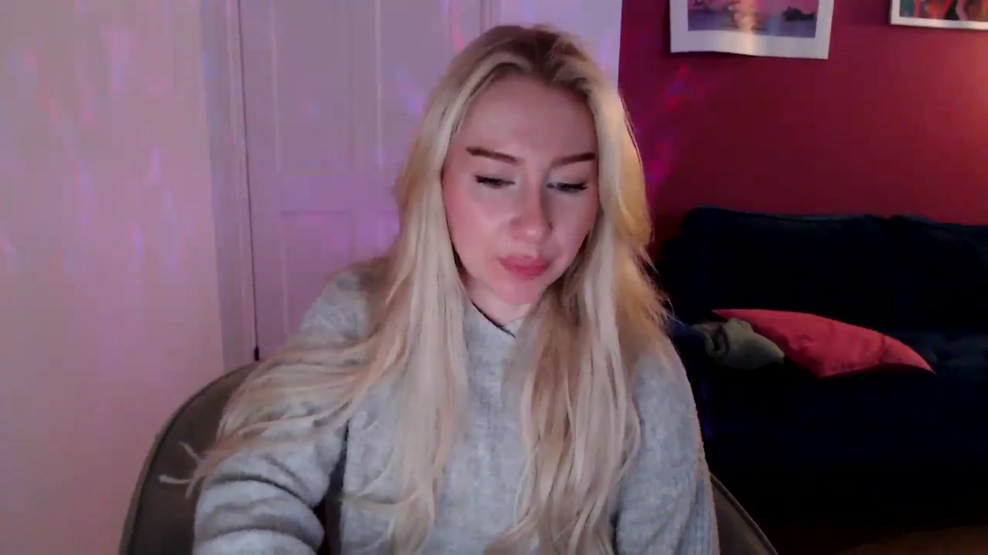Gallery image thumbnail from PetiteAvax's myfreecams stream on, 09/17/2024, 19:47 image 11 of 20