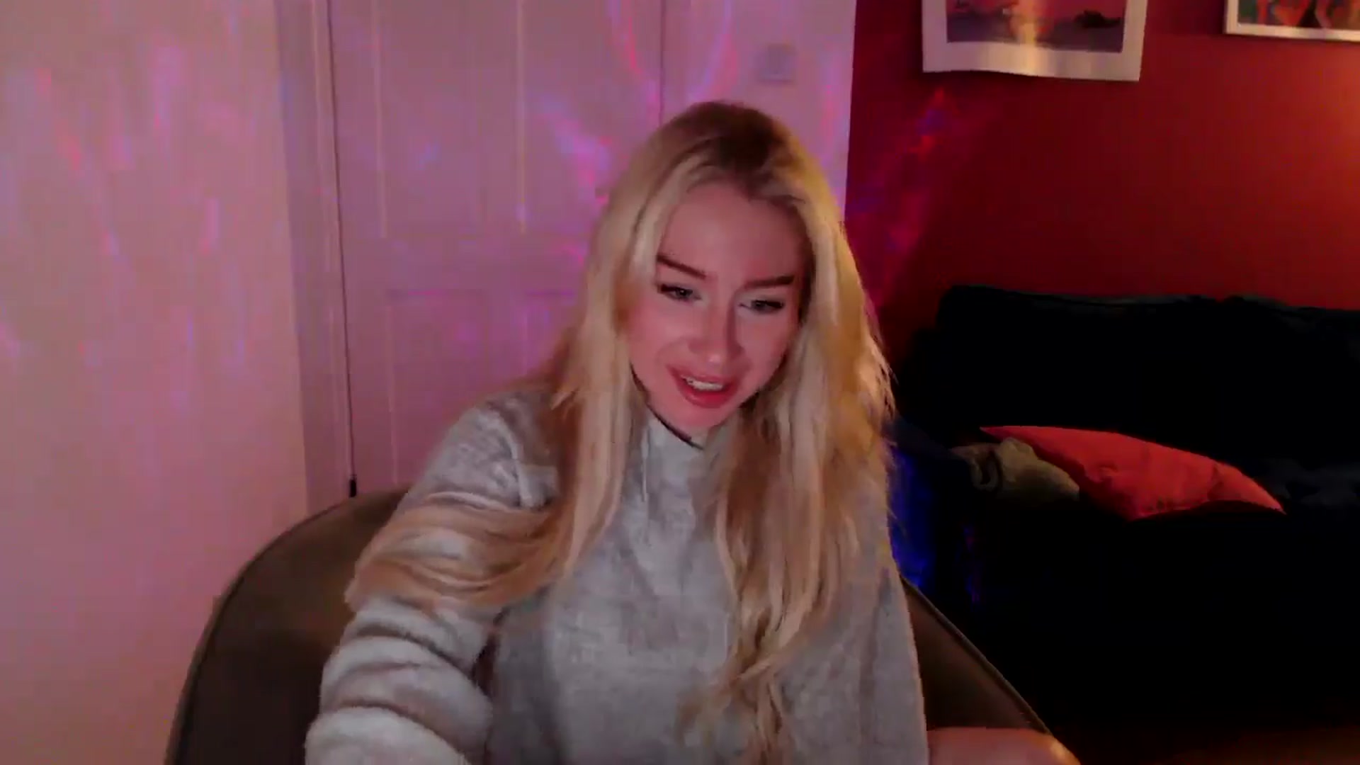 Gallery image thumbnail from PetiteAvax's myfreecams stream on, 09/17/2024, 19:47 image 7 of 20