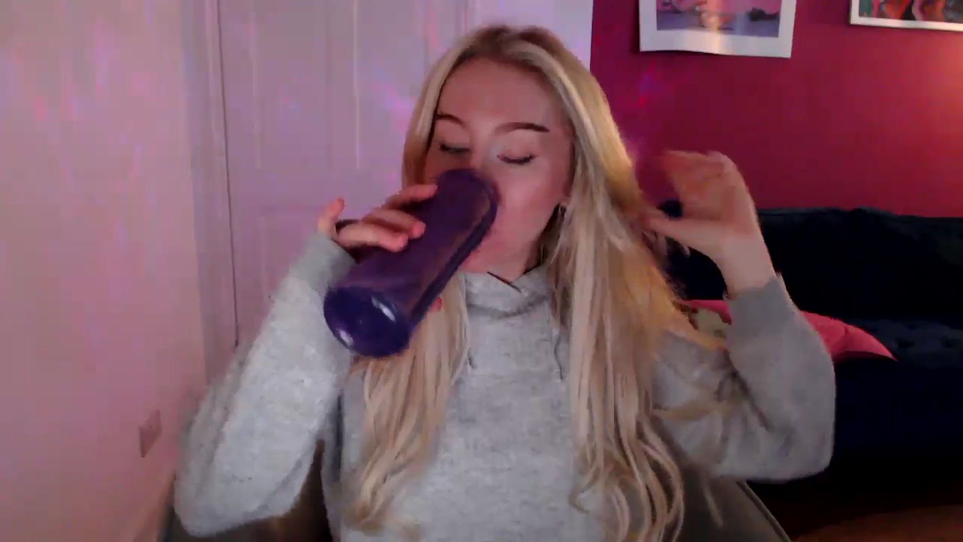 Gallery image thumbnail from PetiteAvax's myfreecams stream on, 09/17/2024, 19:47 image 15 of 20
