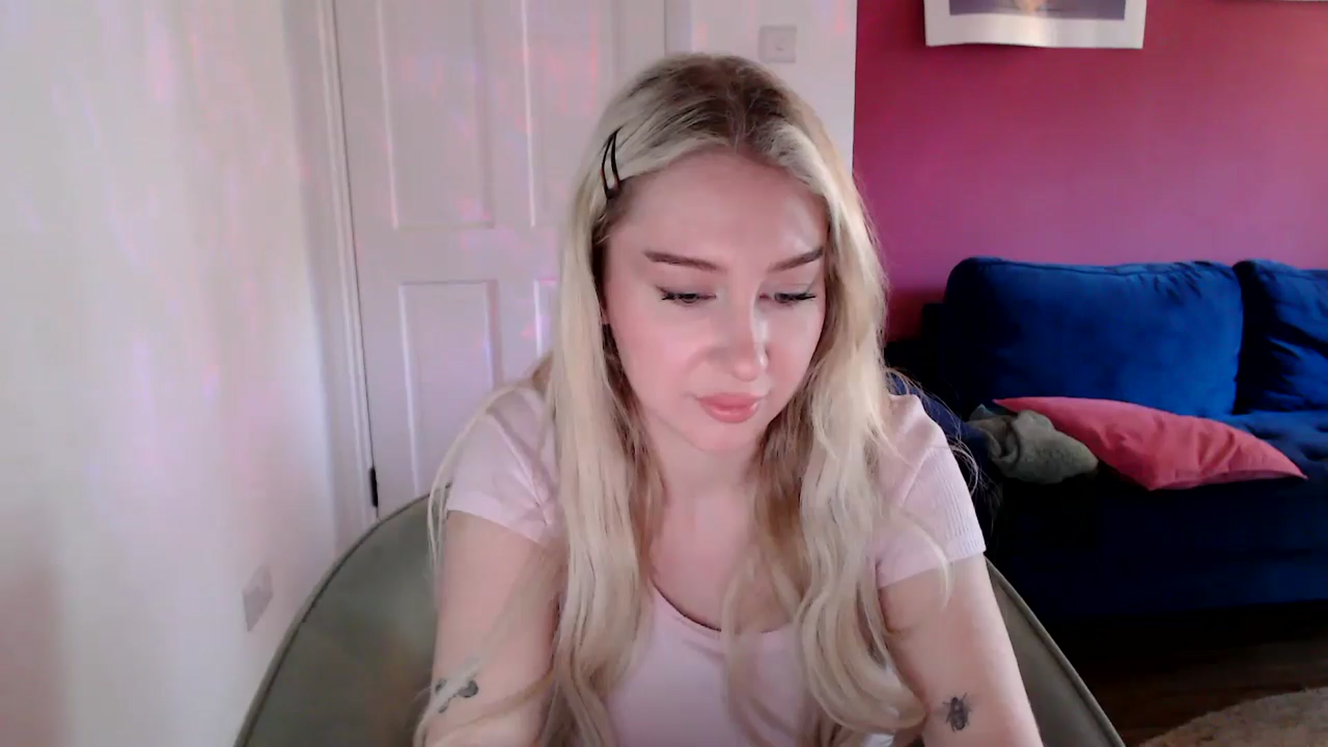 Gallery image thumbnail from PetiteAvax's myfreecams stream on, 09/18/2024, 08:32 image 18 of 20