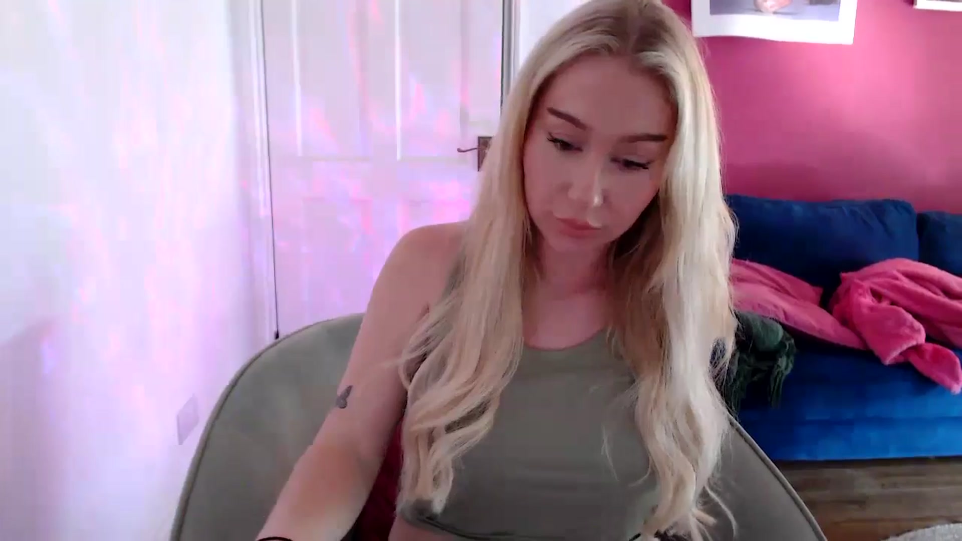 Gallery image thumbnail from PetiteAvax's myfreecams stream on, 09/19/2024, 15:13 image 20 of 20