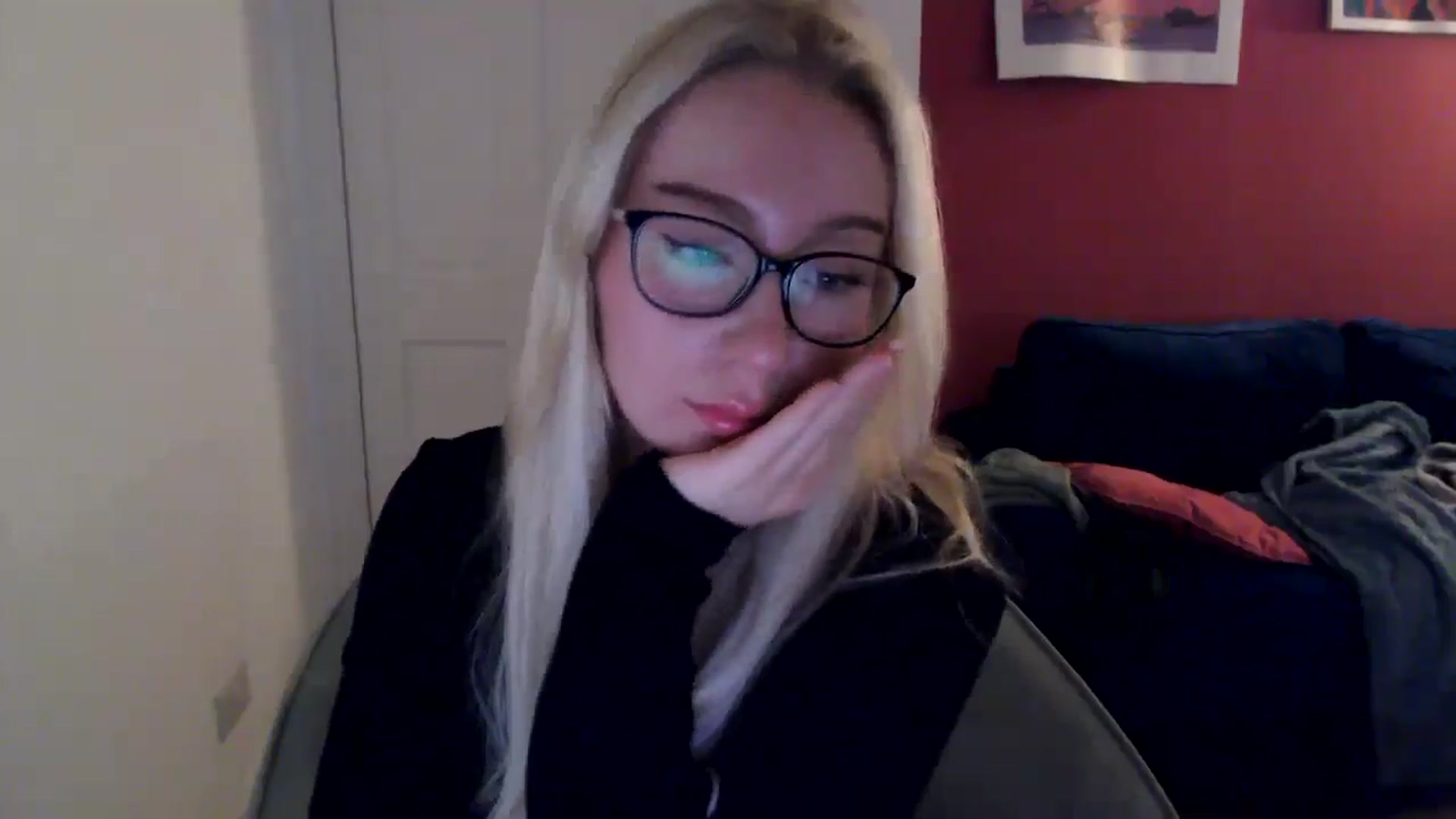 Gallery image thumbnail from PetiteAvax's myfreecams stream on, 09/20/2024, 22:48 image 6 of 20
