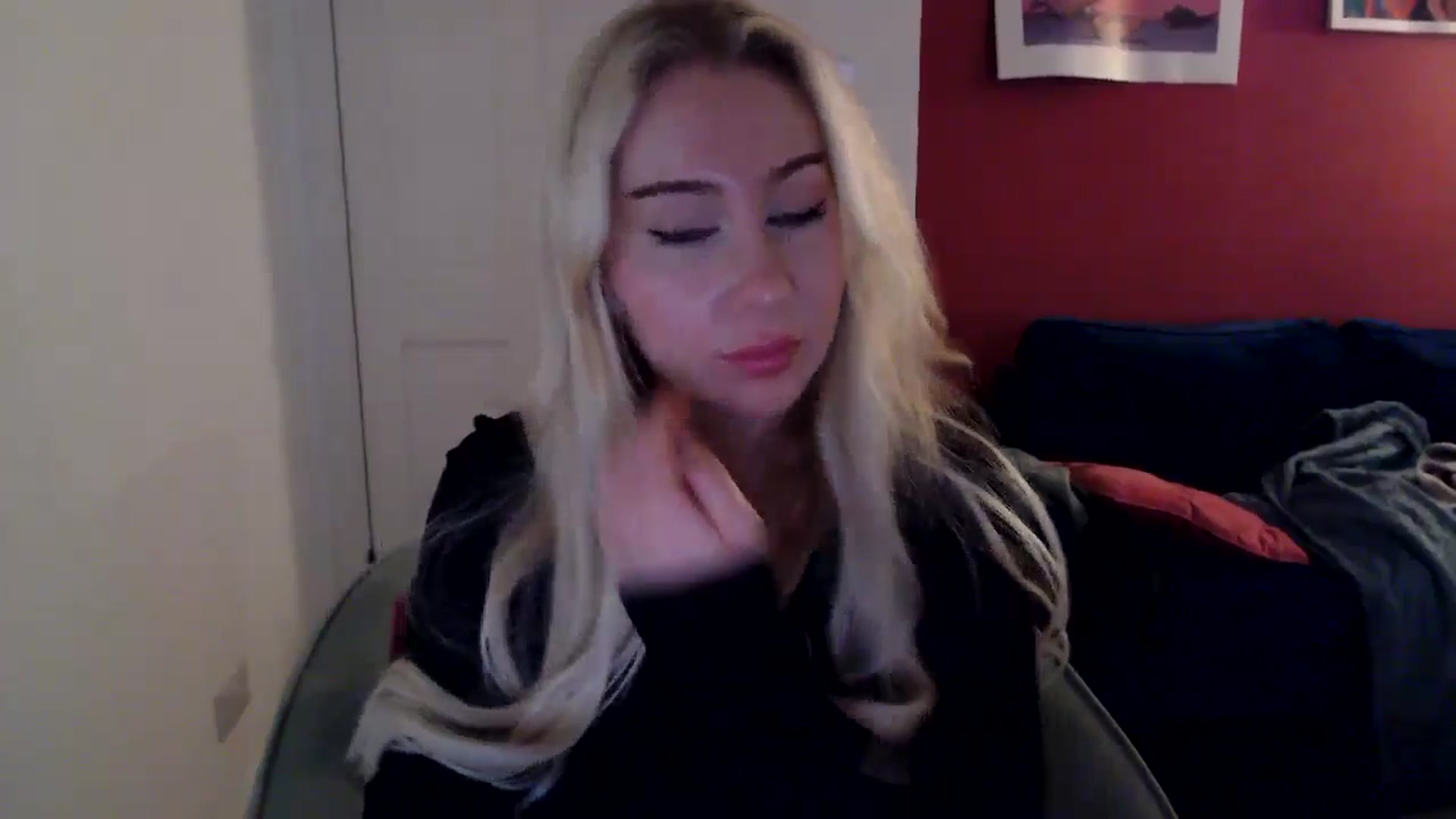 Gallery image thumbnail from PetiteAvax's myfreecams stream on, 09/20/2024, 22:48 image 4 of 20