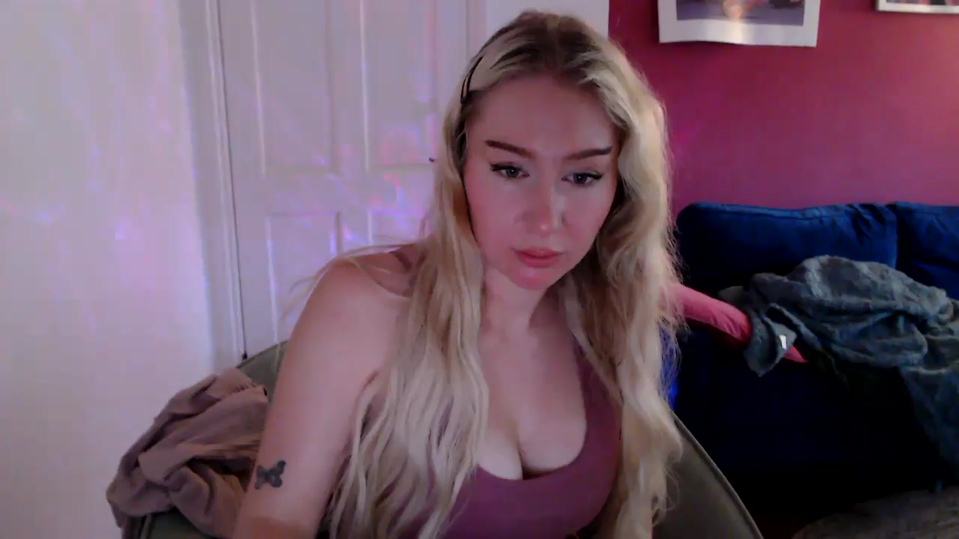 Gallery image thumbnail from PetiteAvax's myfreecams stream on, 09/23/2024, 08:15 image 17 of 20