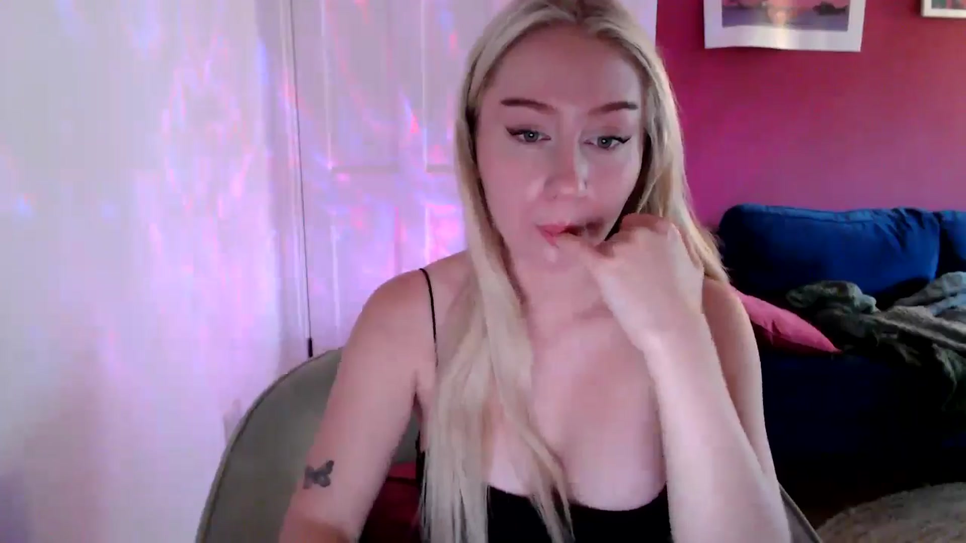 Gallery image thumbnail from PetiteAvax's myfreecams stream on, 09/24/2024, 09:57 image 11 of 20