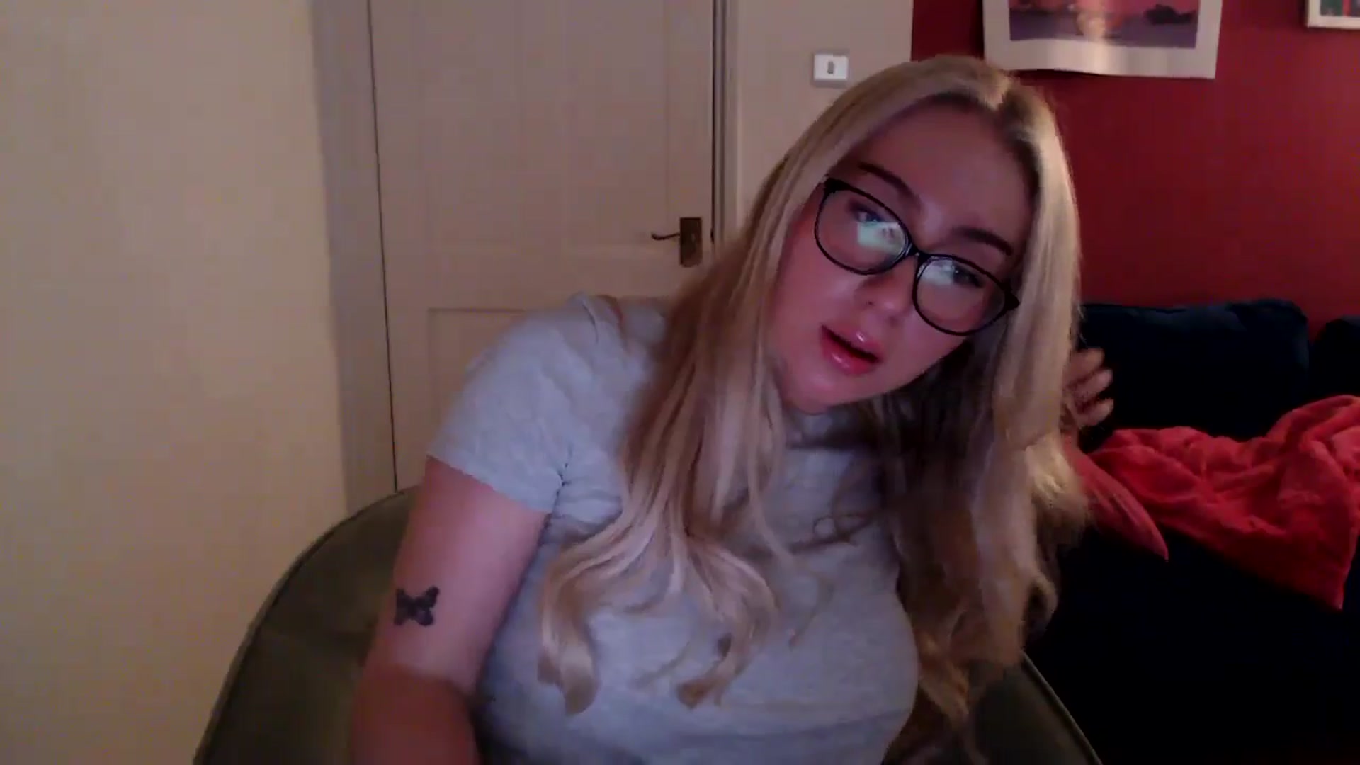Gallery image thumbnail from PetiteAvax's myfreecams stream on, 09/25/2024, 19:13 image 12 of 20